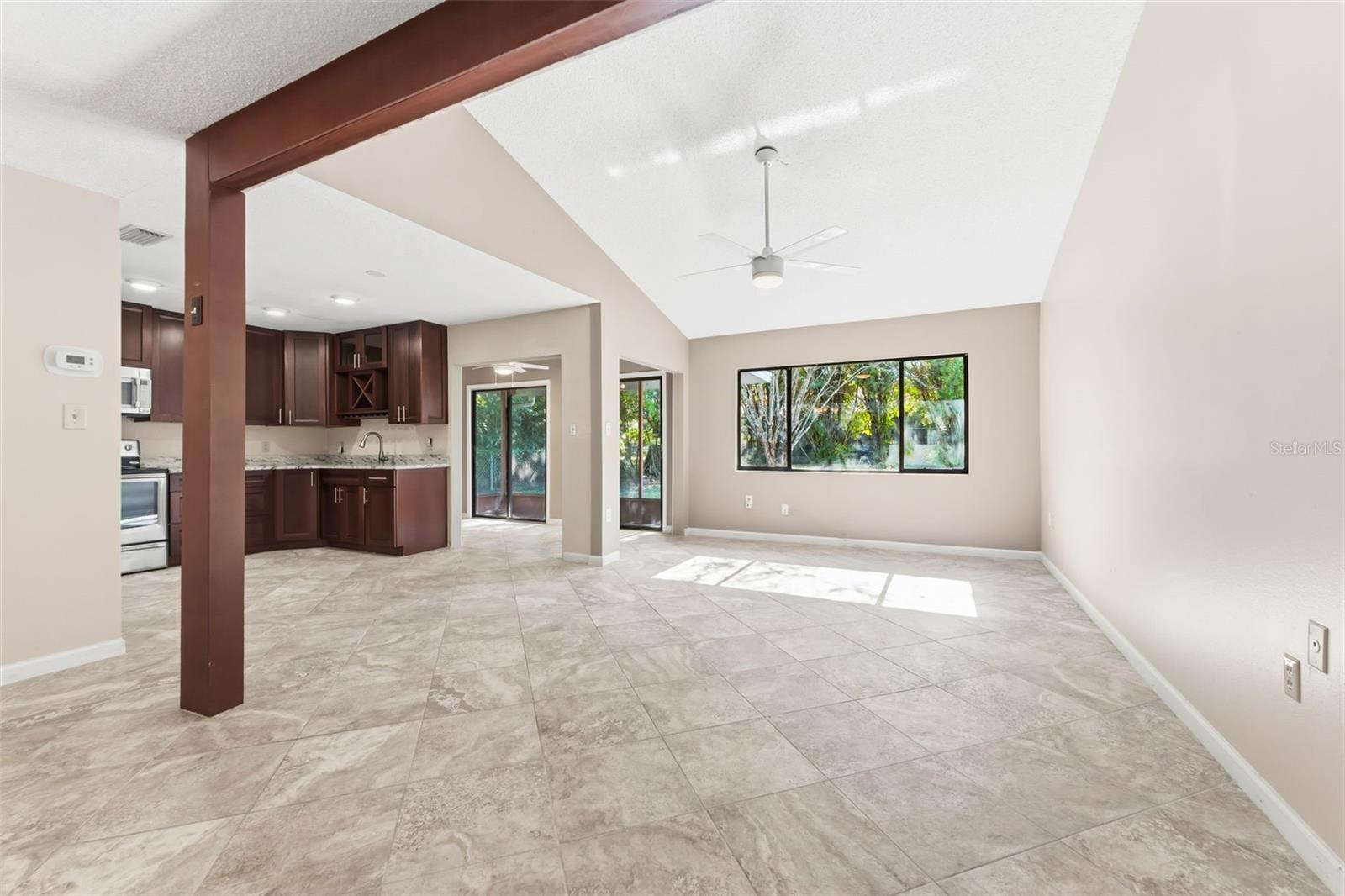 Kitchen and Family Room Combo!