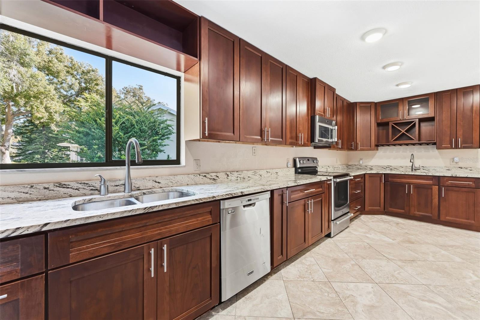 Lots of Counter Space!