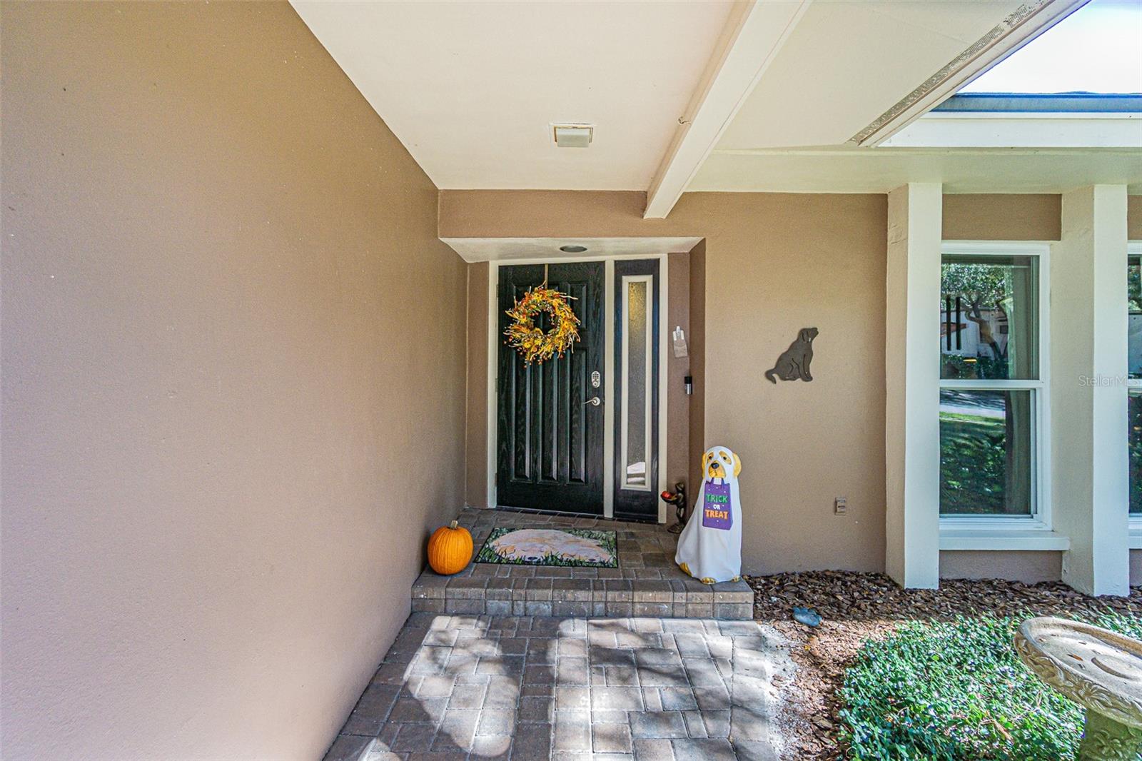 Covered front porch.