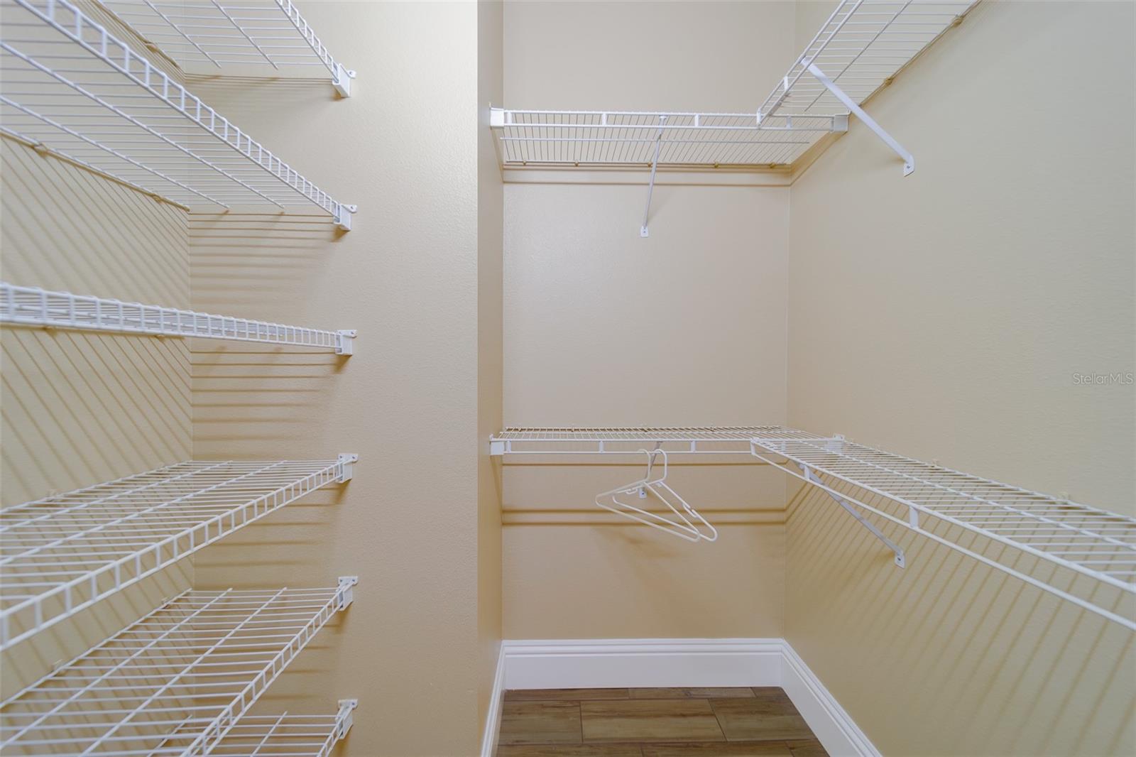 MASTER WALK-IN #1