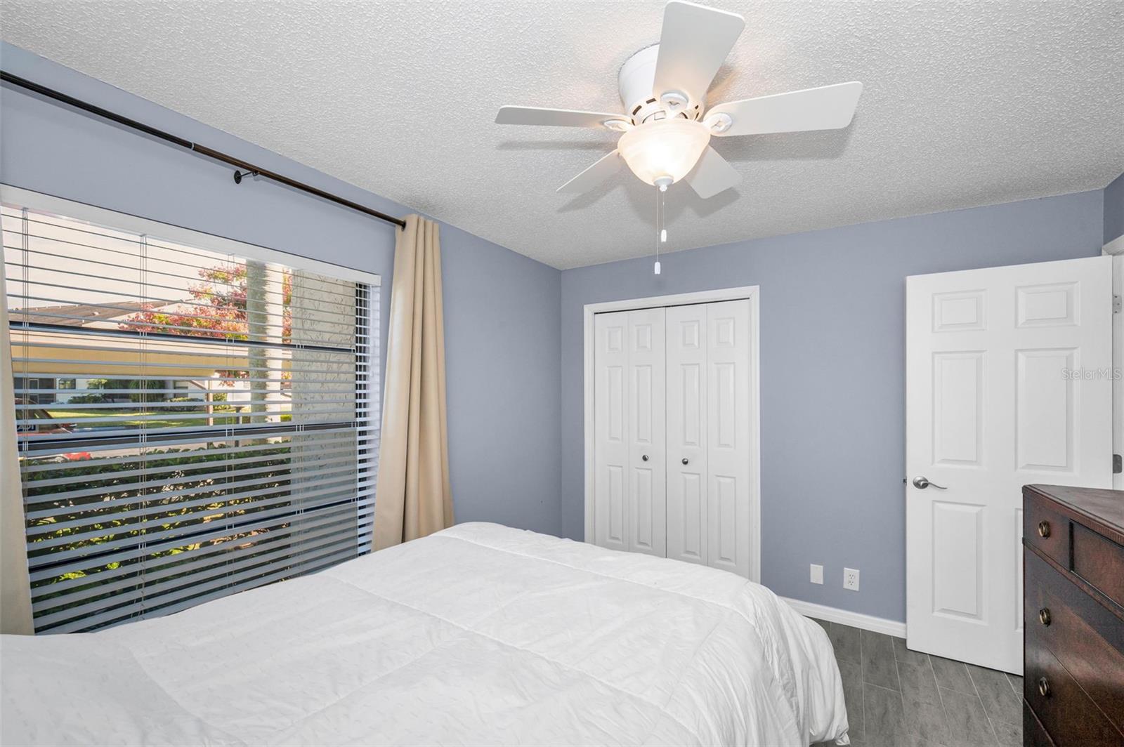Guest bedroom