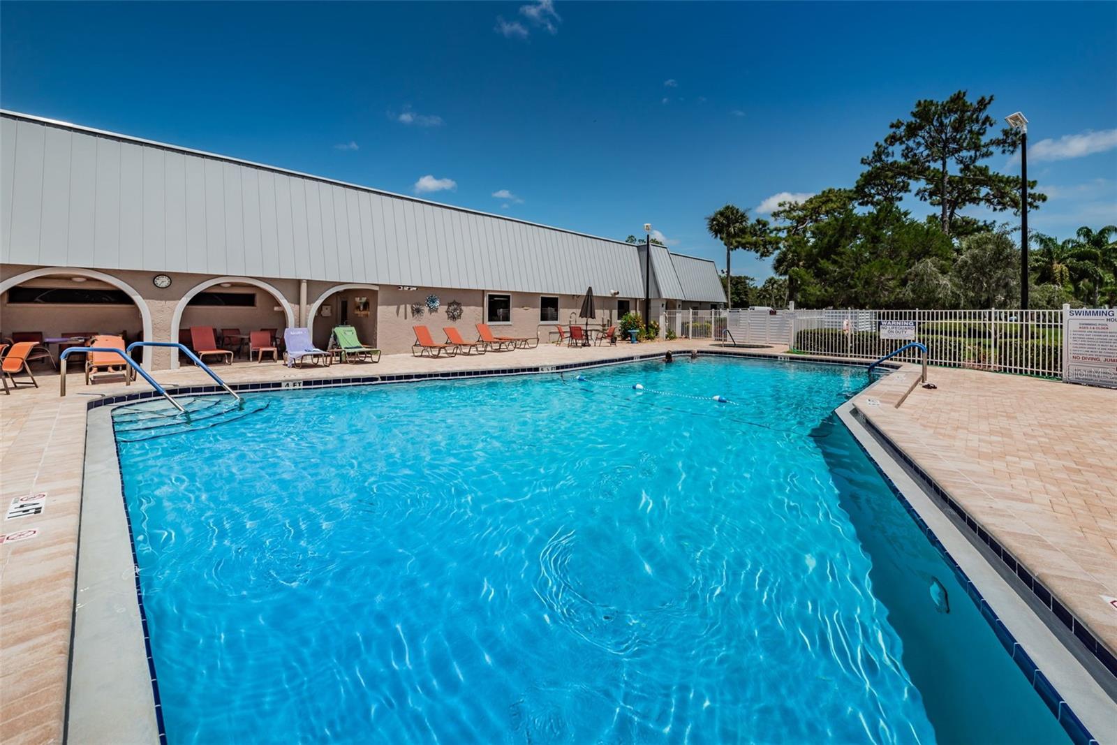 Summertree Clubhouse Community Pool