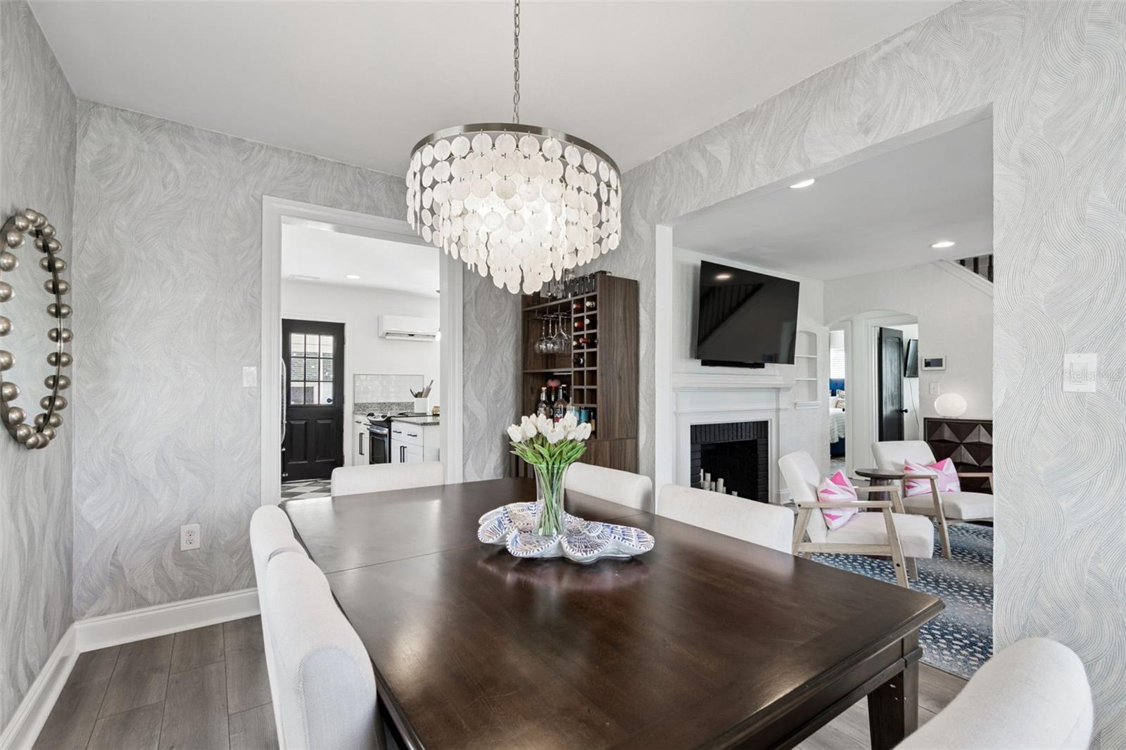 Separate dining room off the kitchen and living room