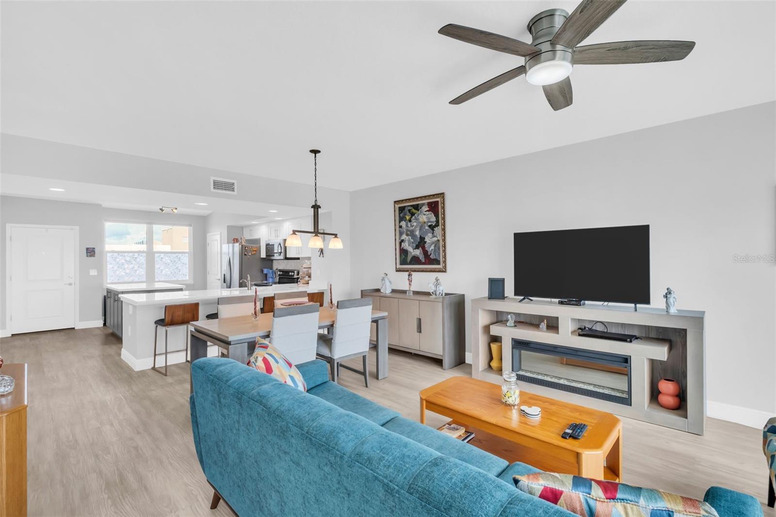 Open Floorplan, Living Dining and Kitchen