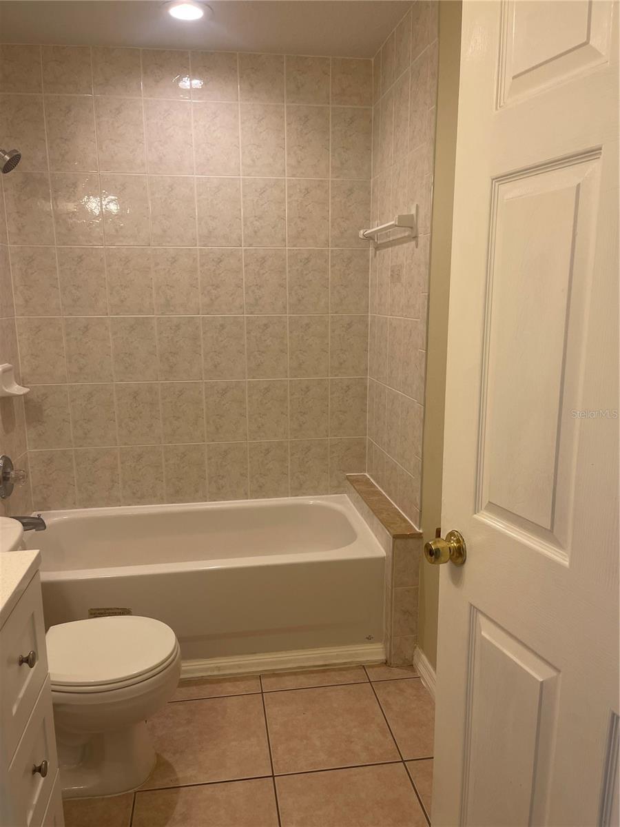 2nd bathroom