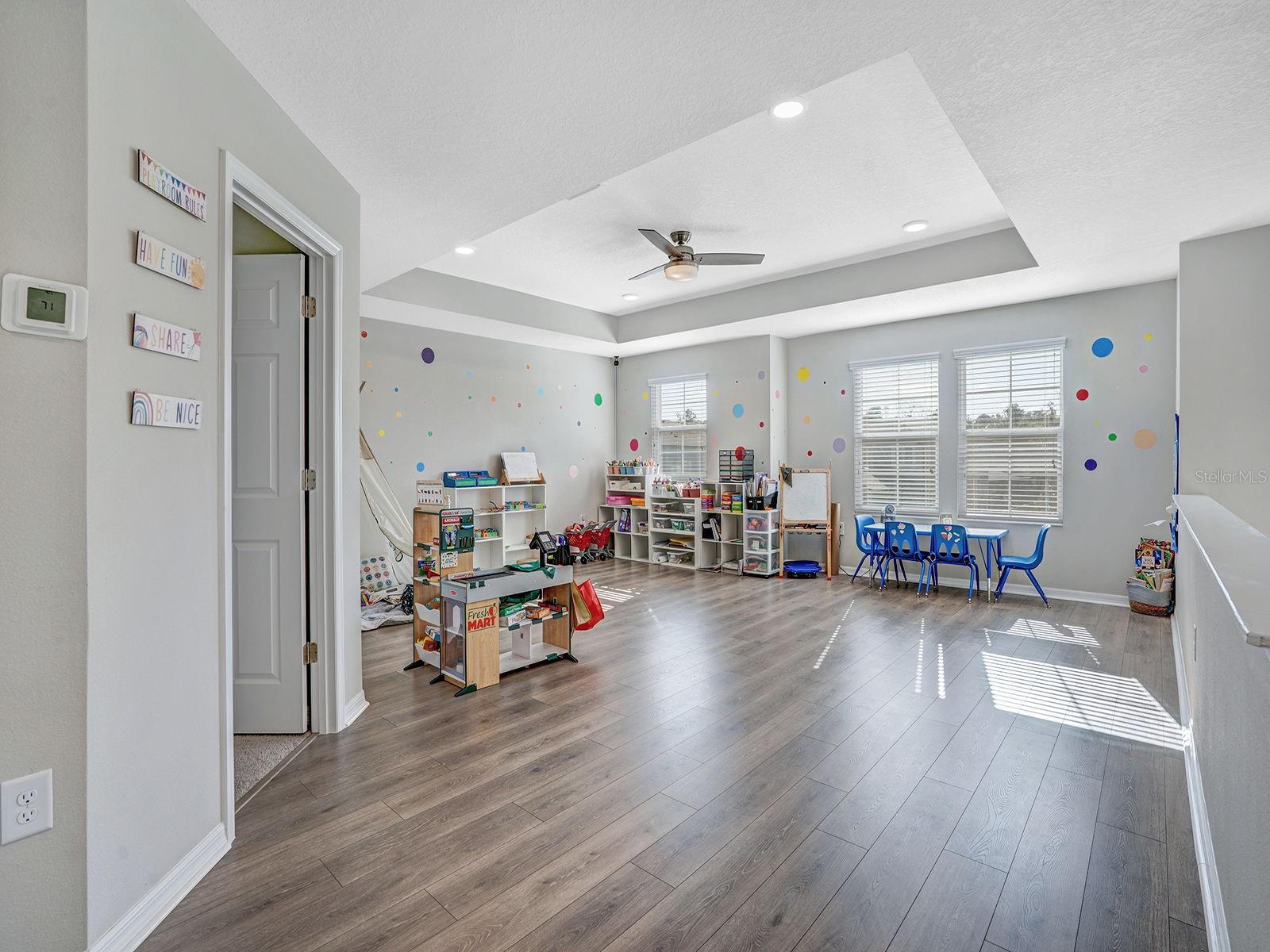 Upstairs common area/Loft