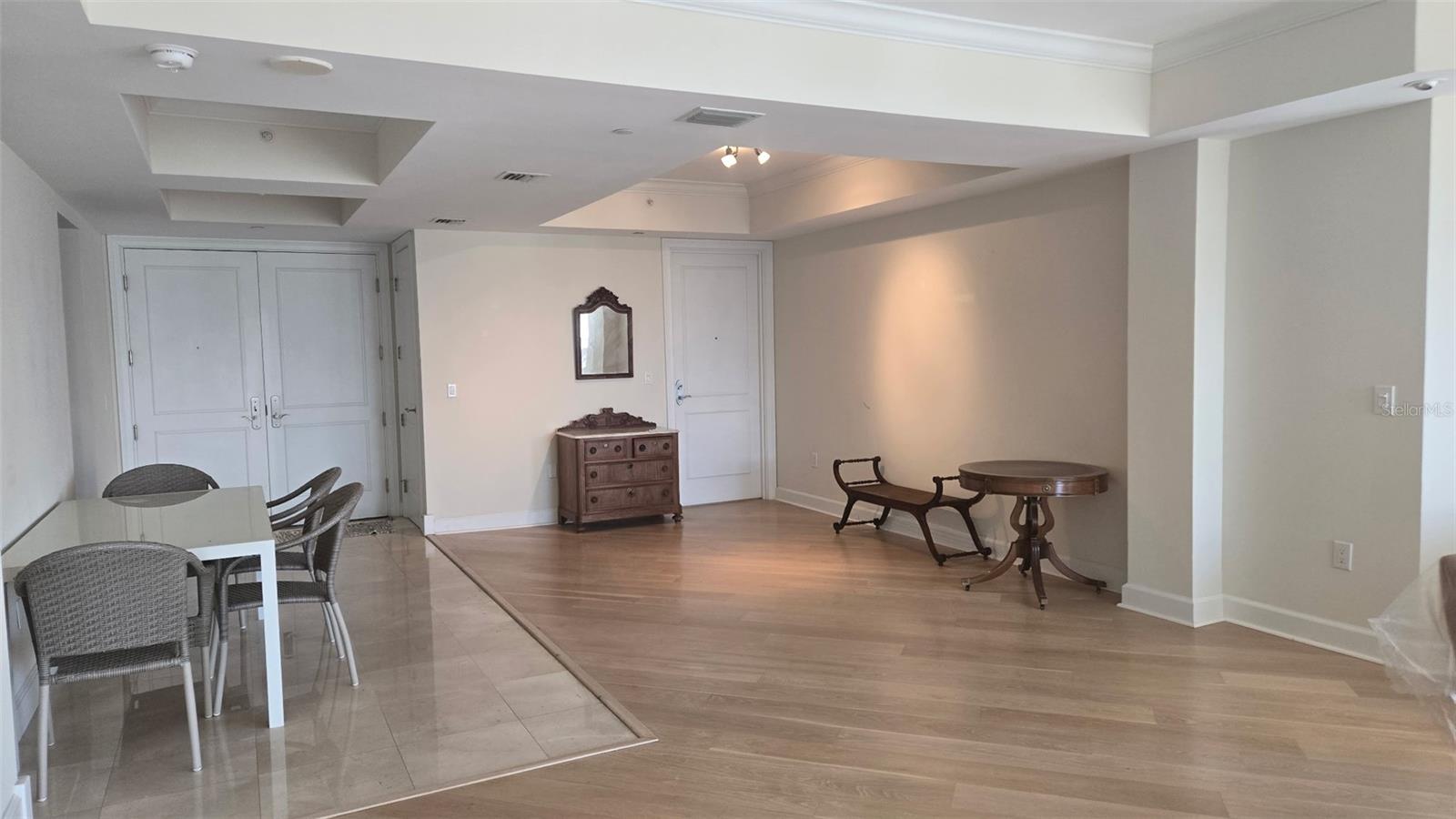 Spacious, open floor plan for dining & living areas