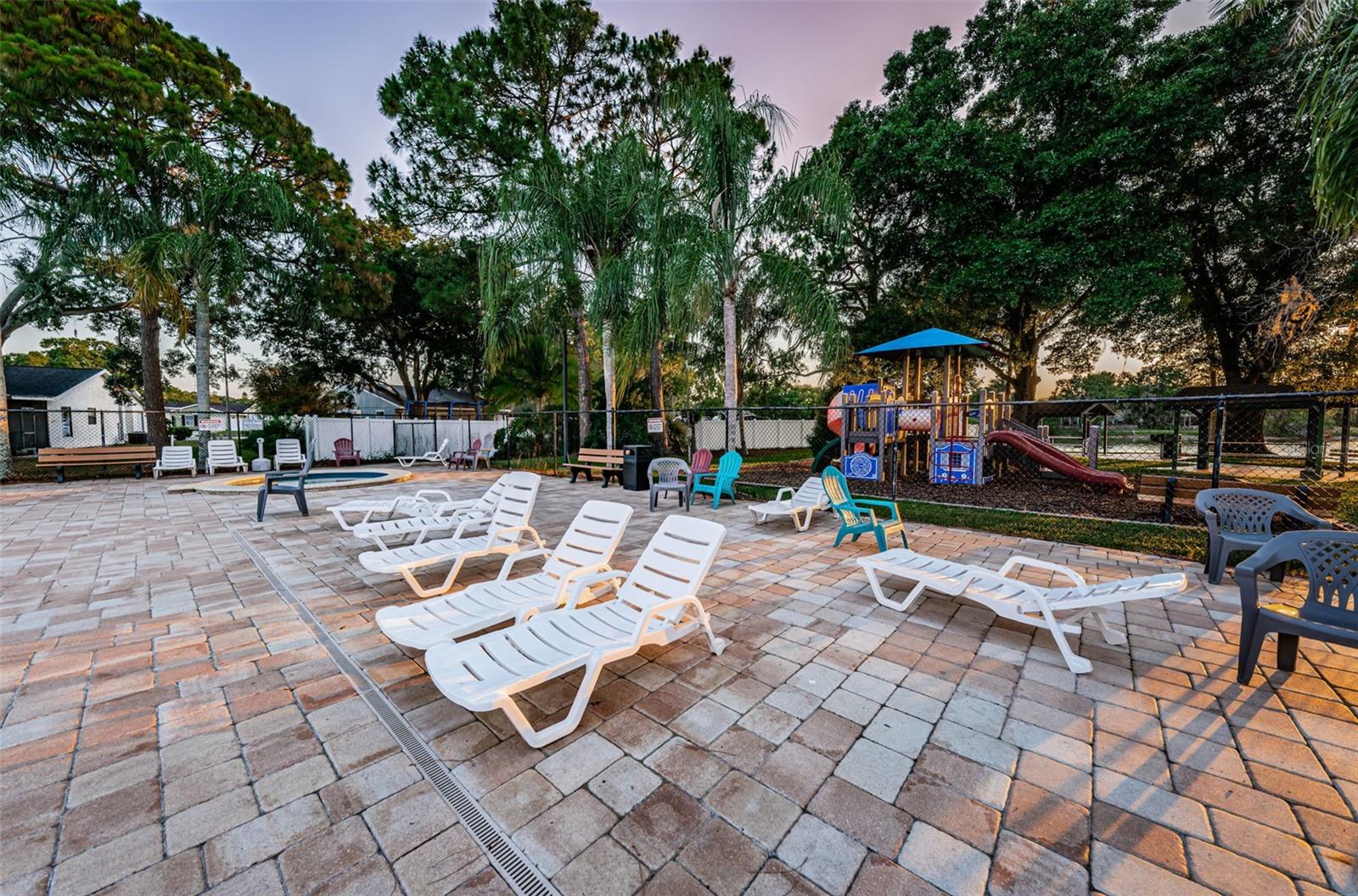 Forest Lakes Patio Area