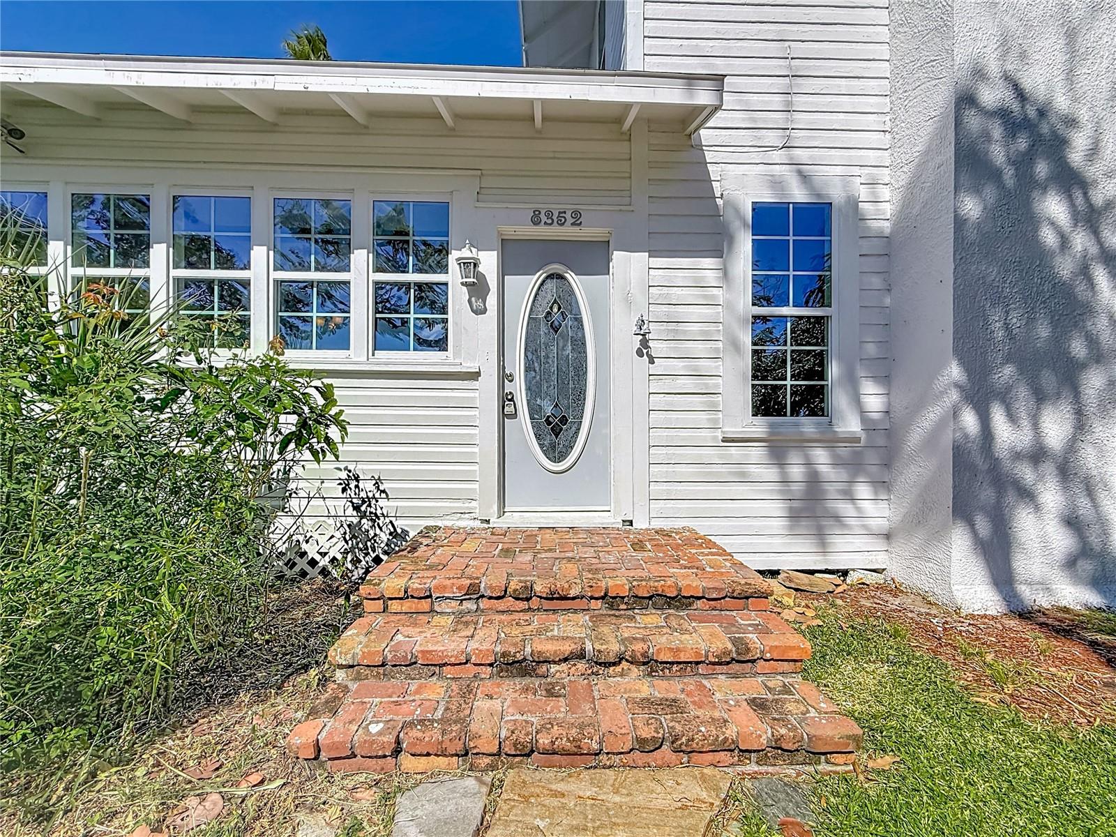 Side Entrance 83rd Ave N