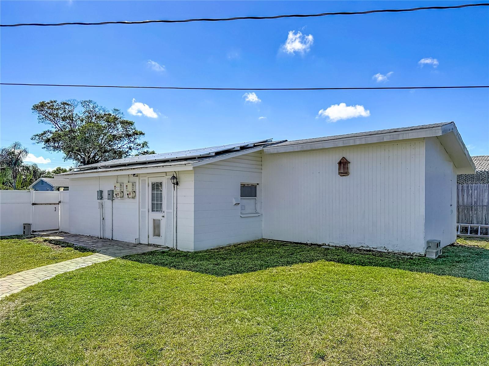 Garage & Storage Shed