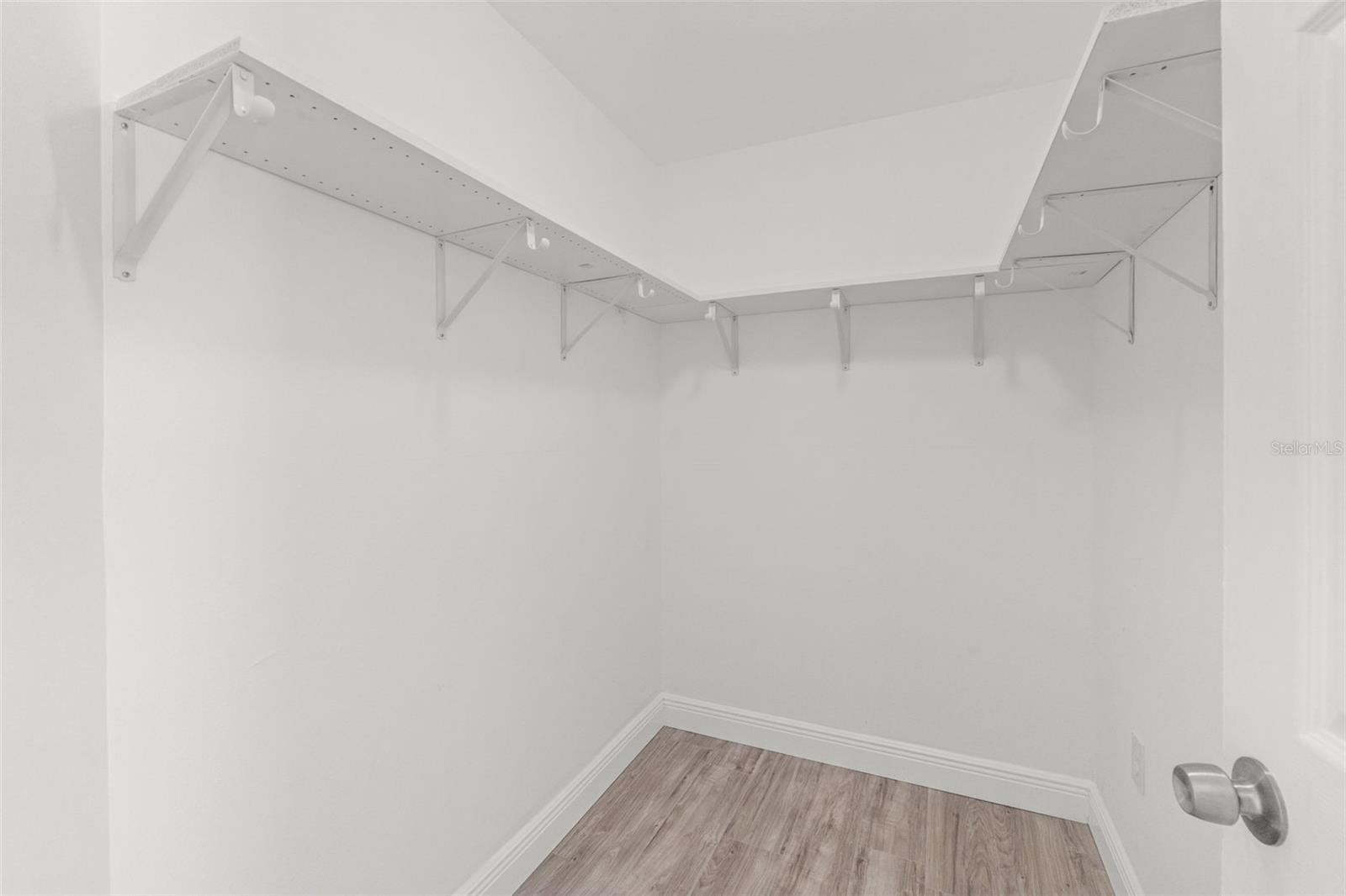 walk-in closet