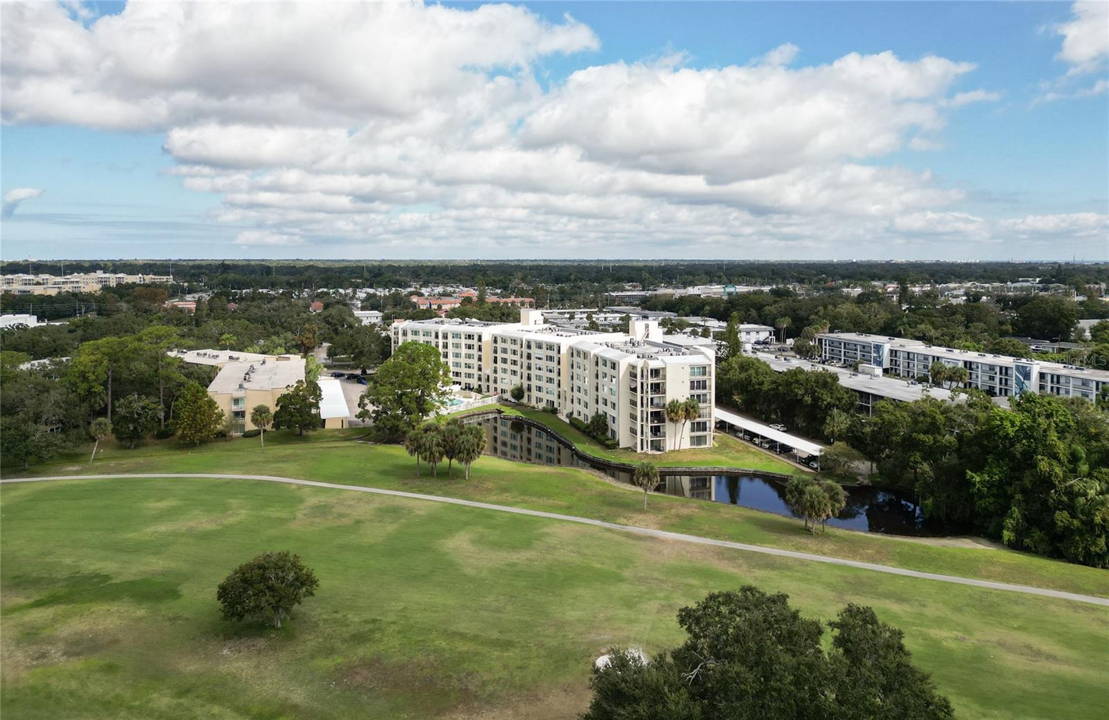 ON EAST BAY GOLF COURSE