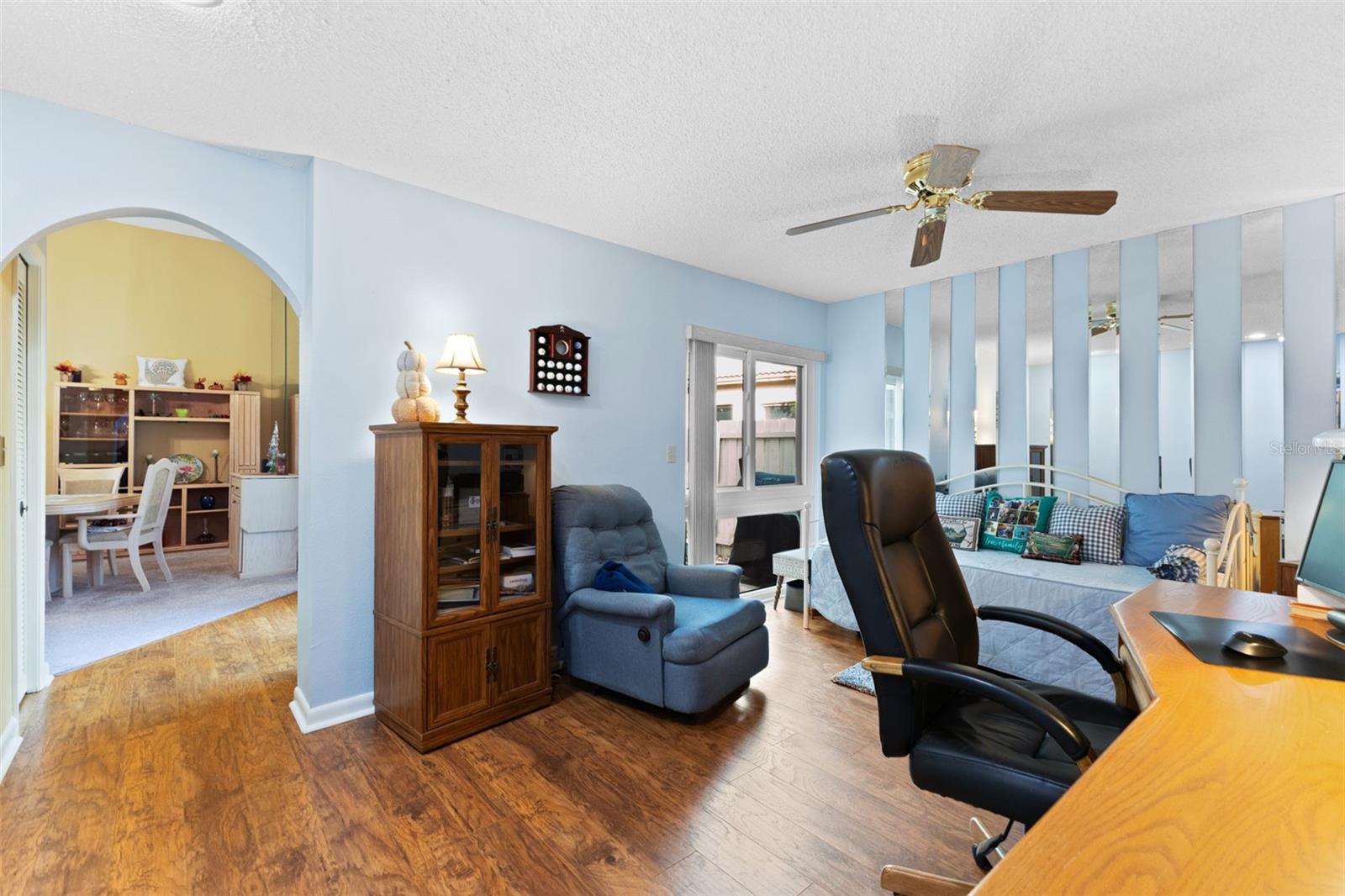 Office that could be a third bedroom