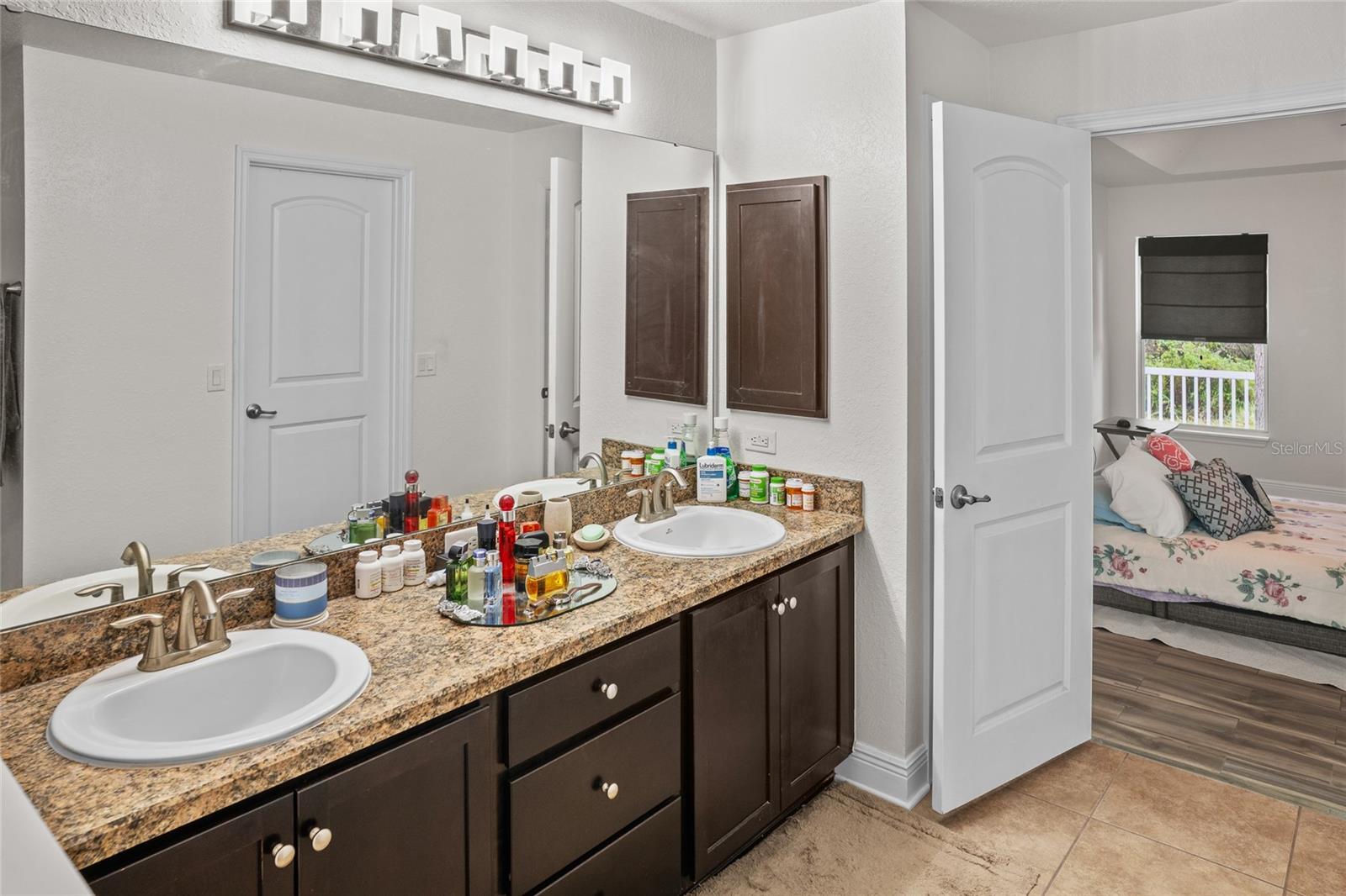 Dual sinks in primary bathroom