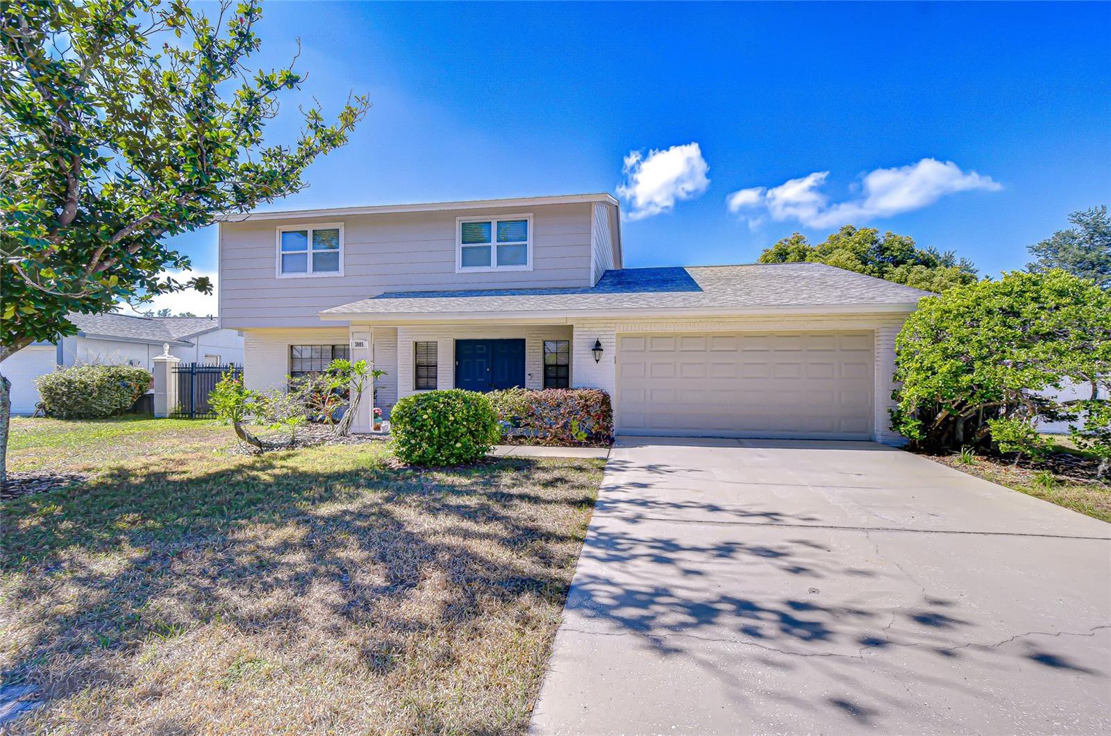 Beautiful home in bloomingdale!