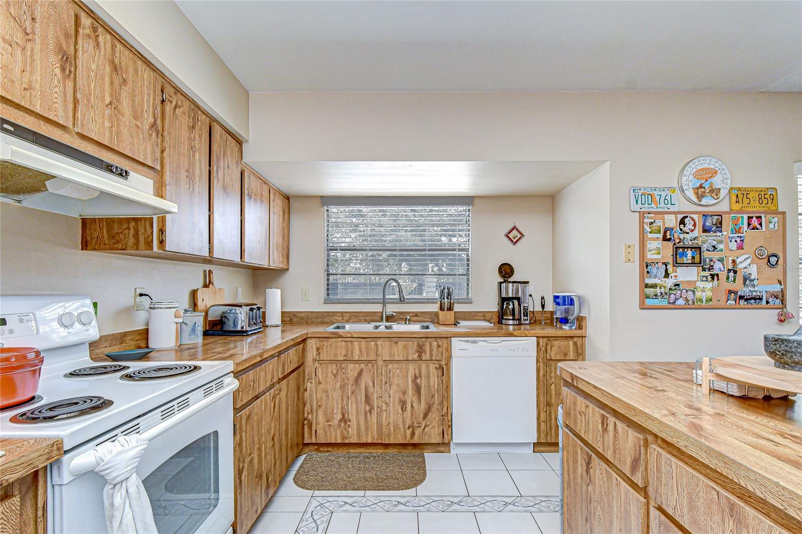 Tons of storage and prep space!