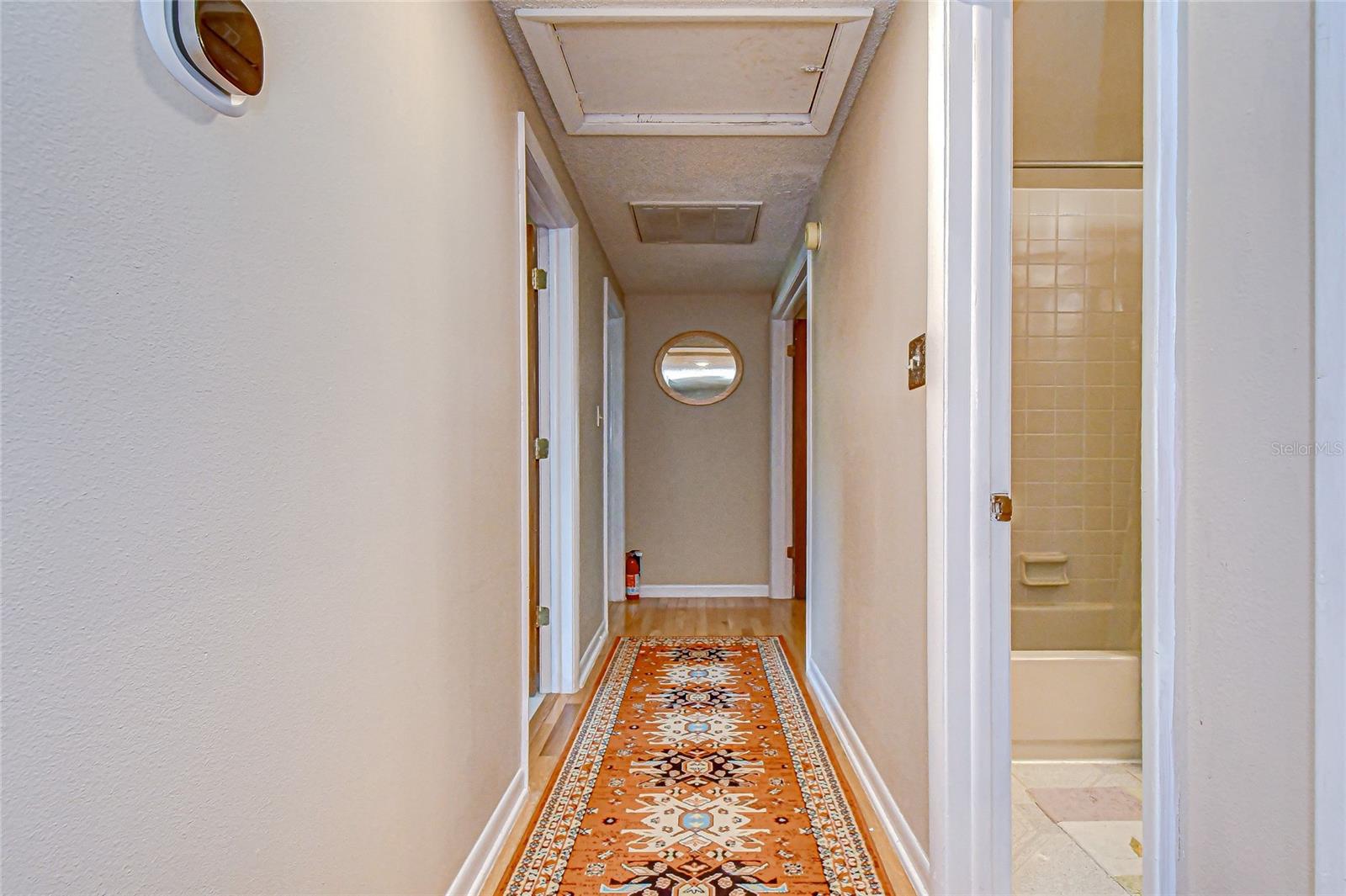 Private hallway!