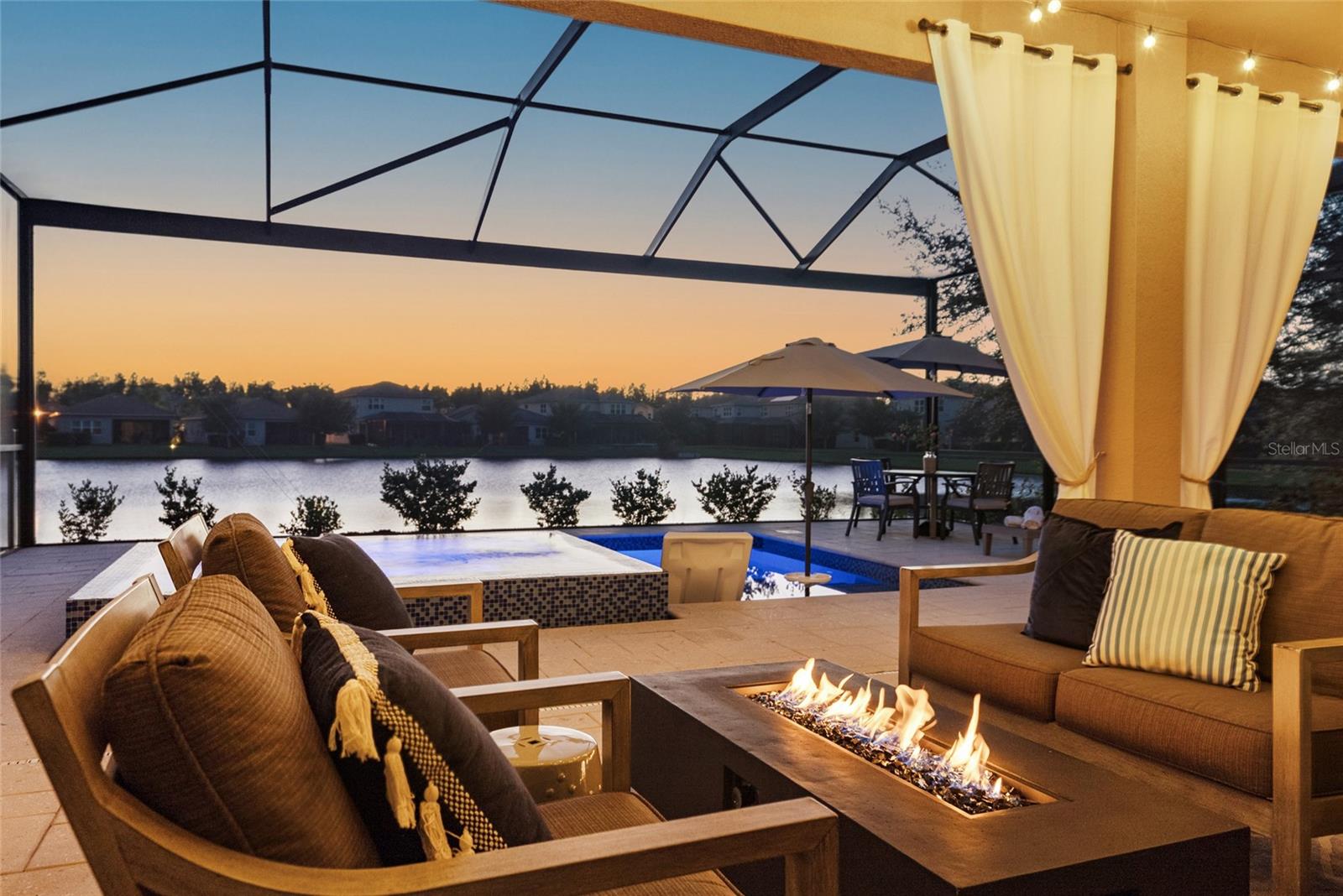 Your Private Backyard Oasis- Sunset Hour