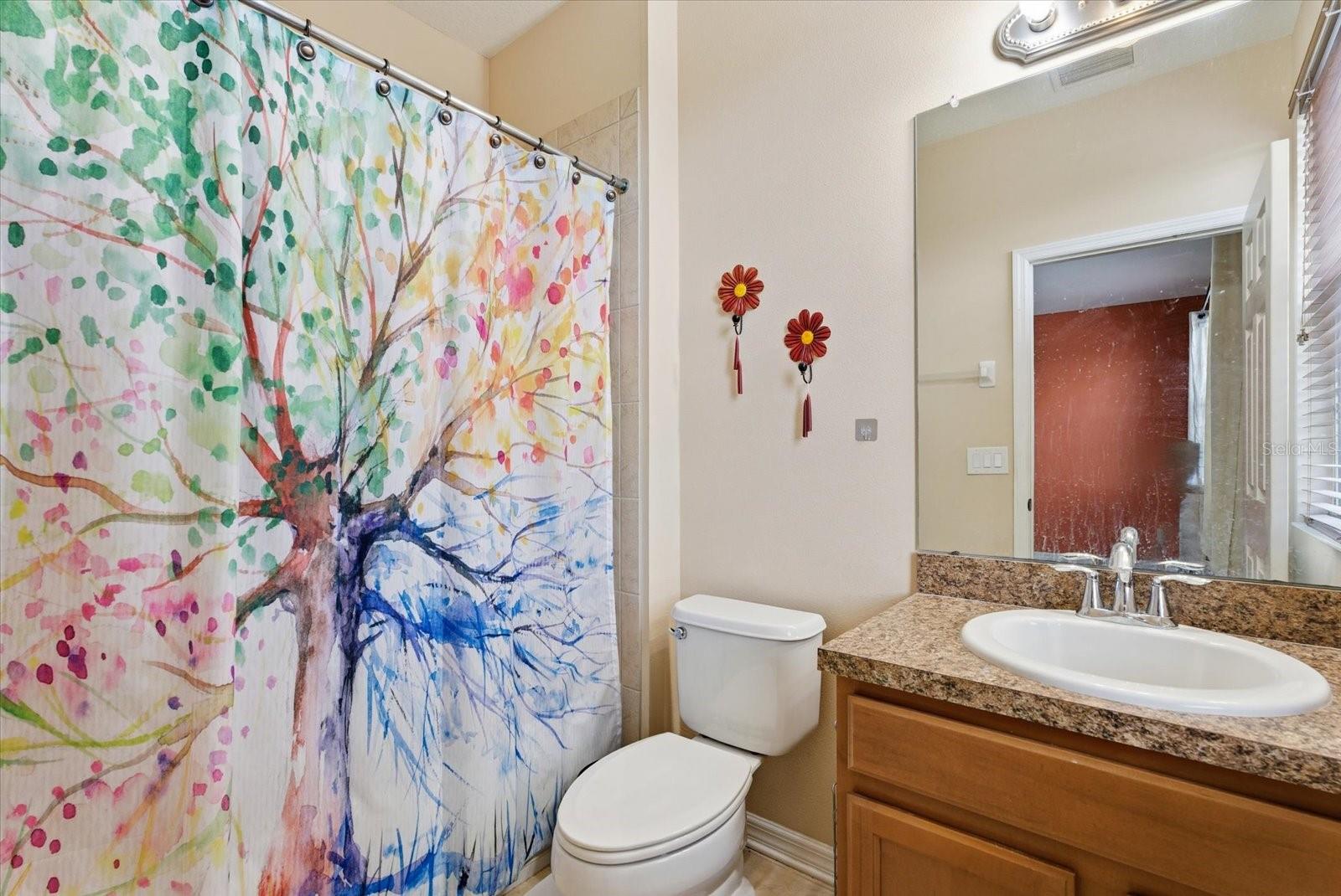 Guest Room En-Suite Bathroom