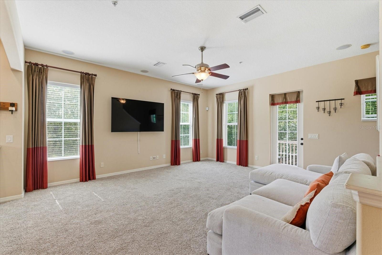 End unit with natural light