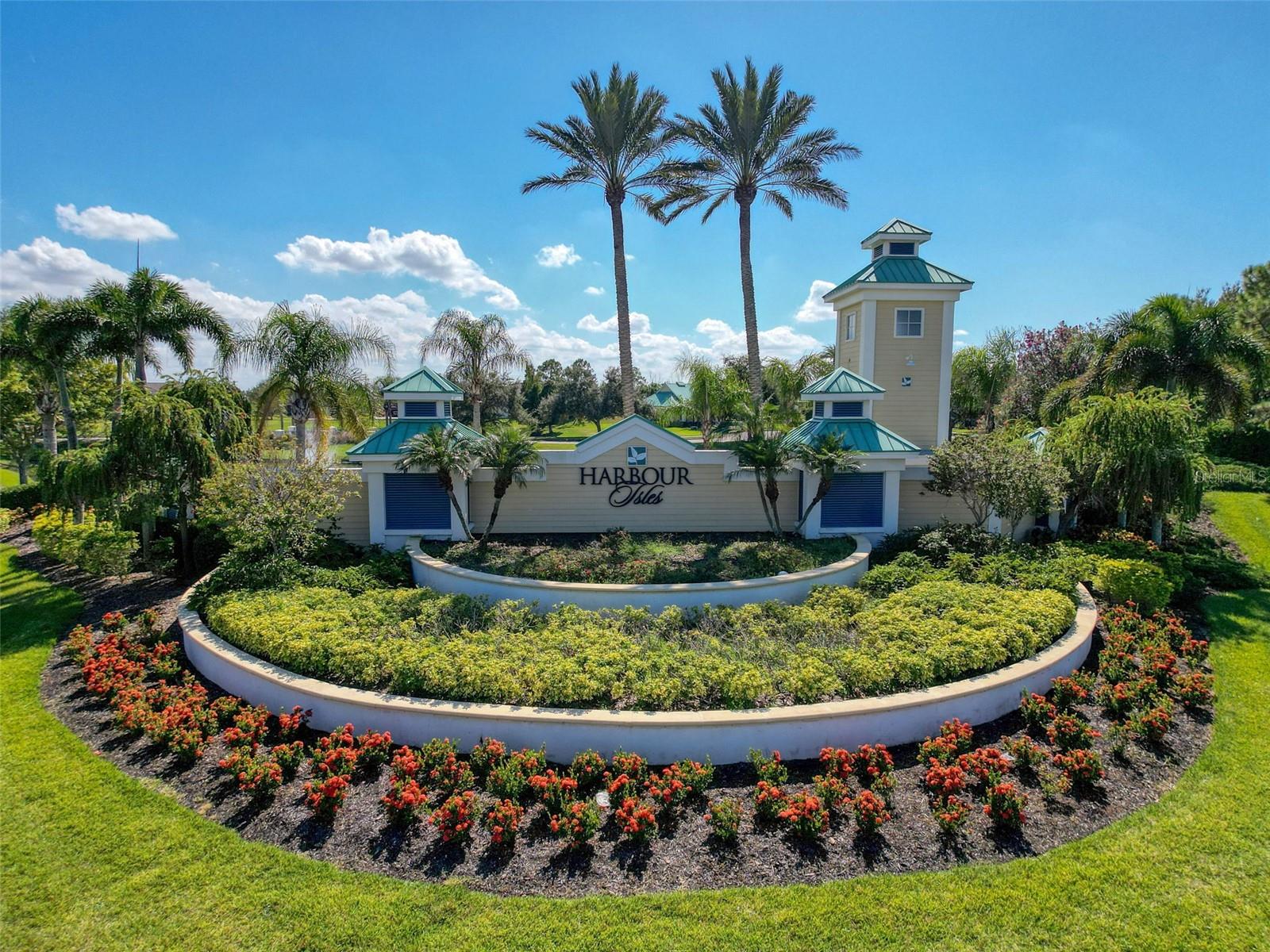 Elegant entrance to the Harbour Isles community!