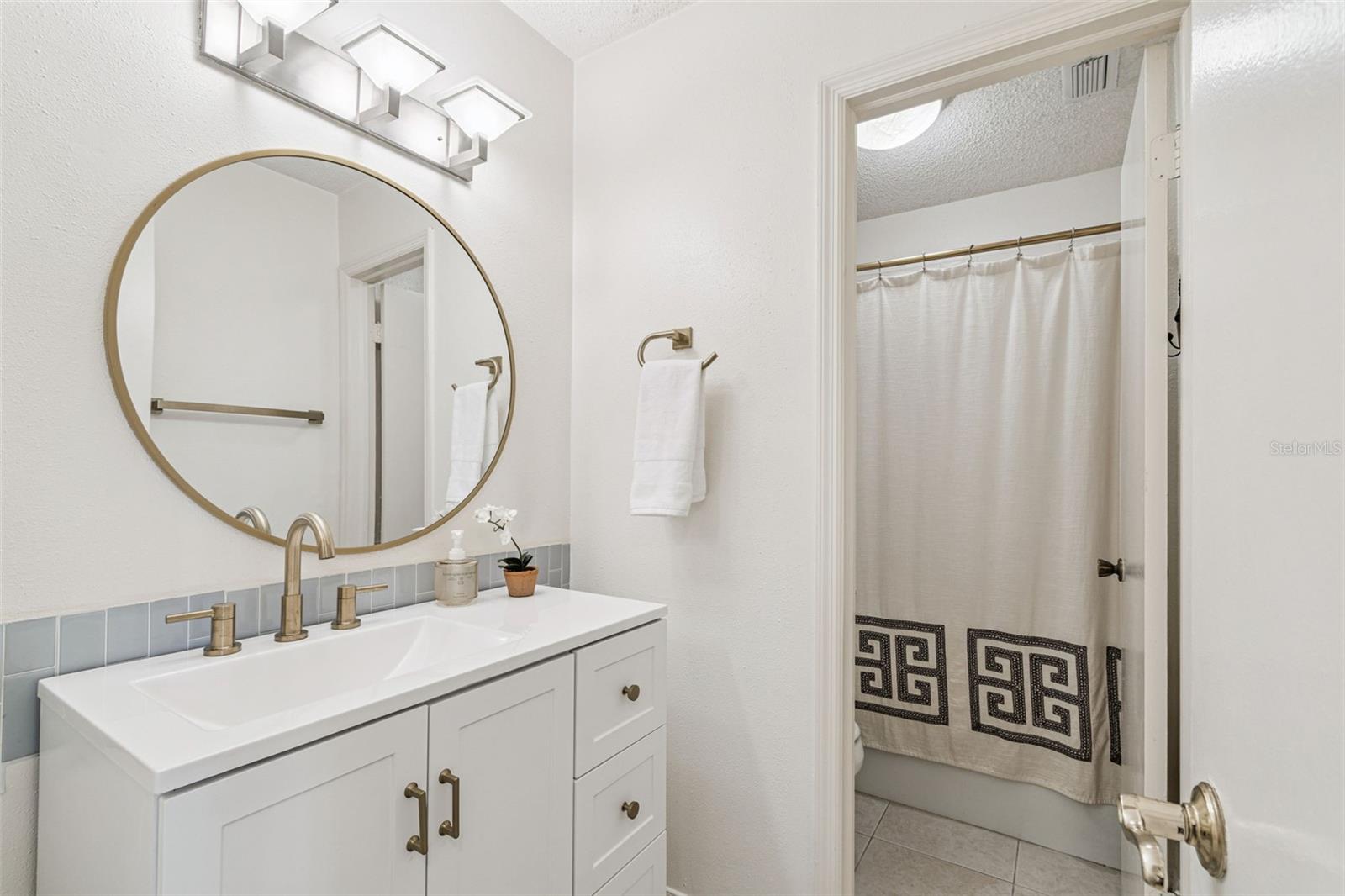 Upstairs hall bath..