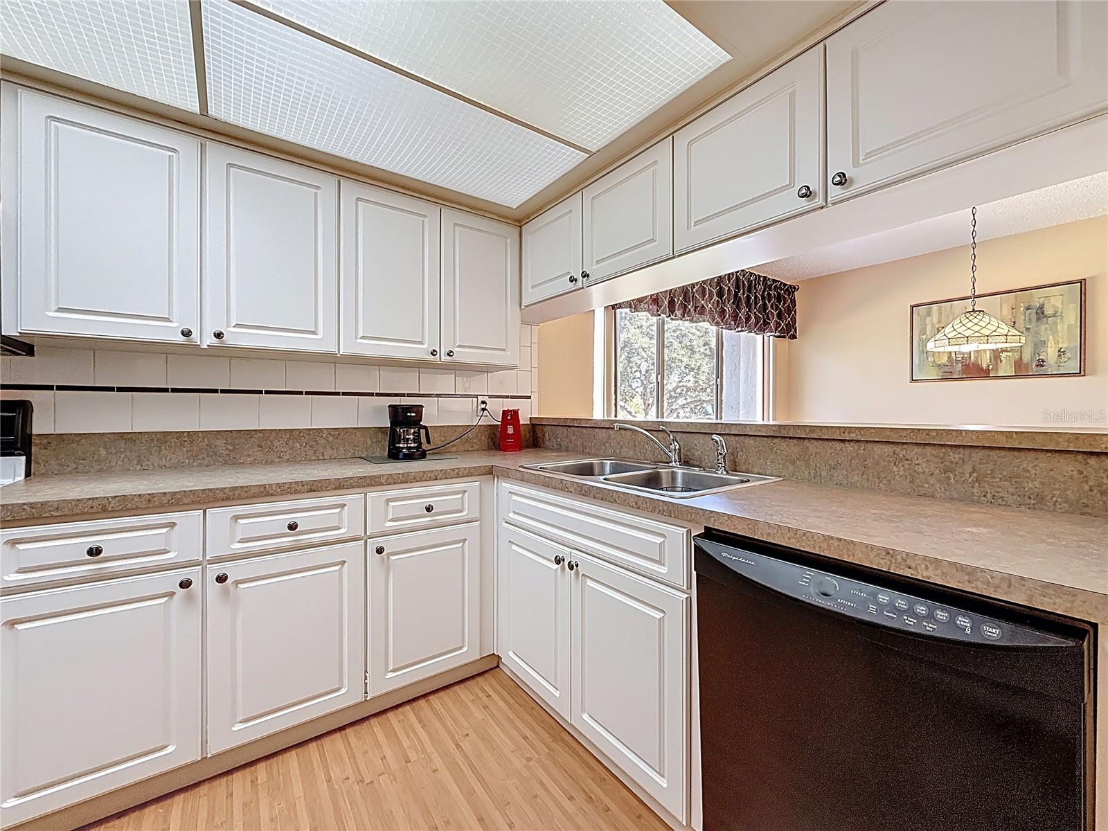 Kitchen - Passthrough to Dining Room
