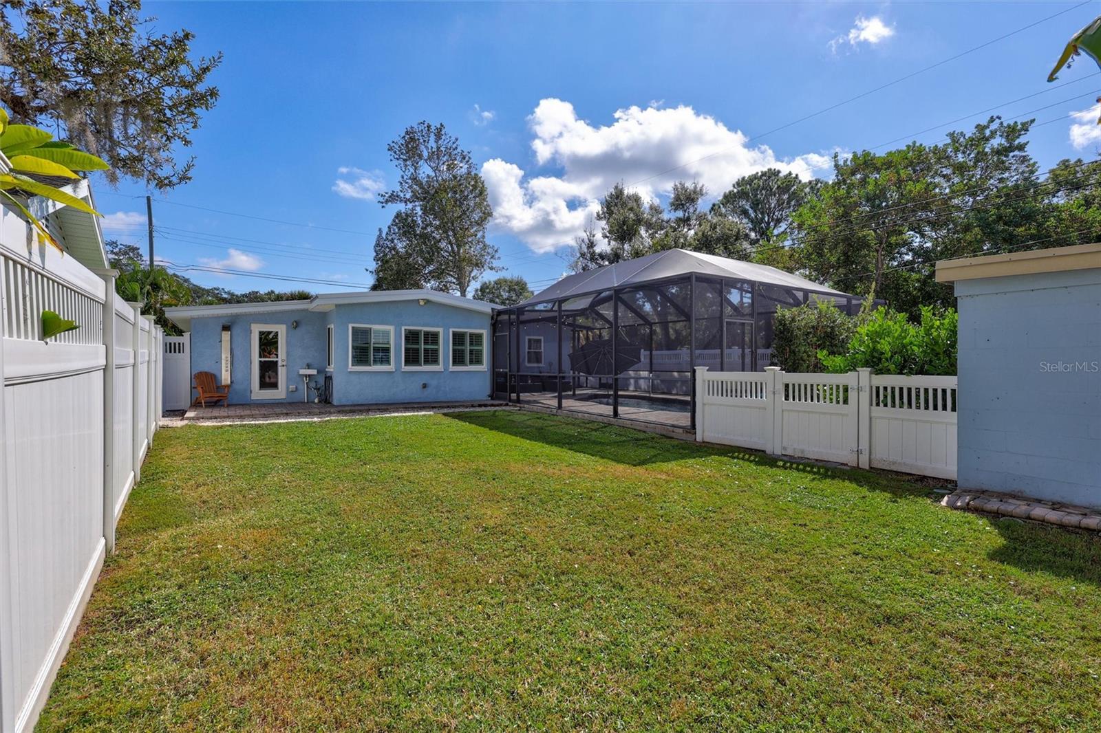 Large fenced back yard