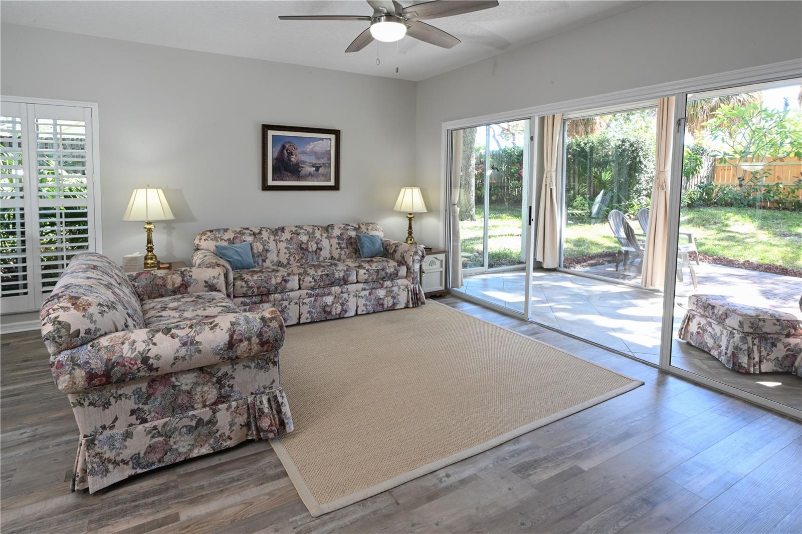 Lots of natural sunlight