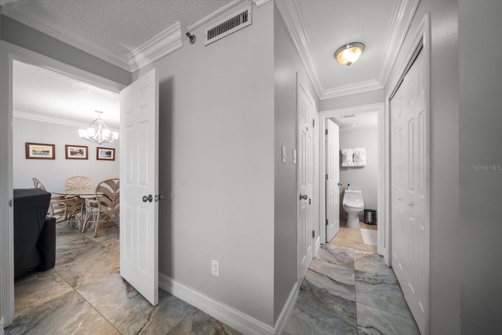 Access to primary bedroom