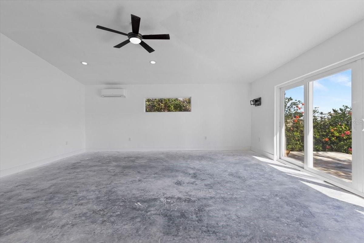 Spacious Great Room with access to Backyard Patio and Boat Dock