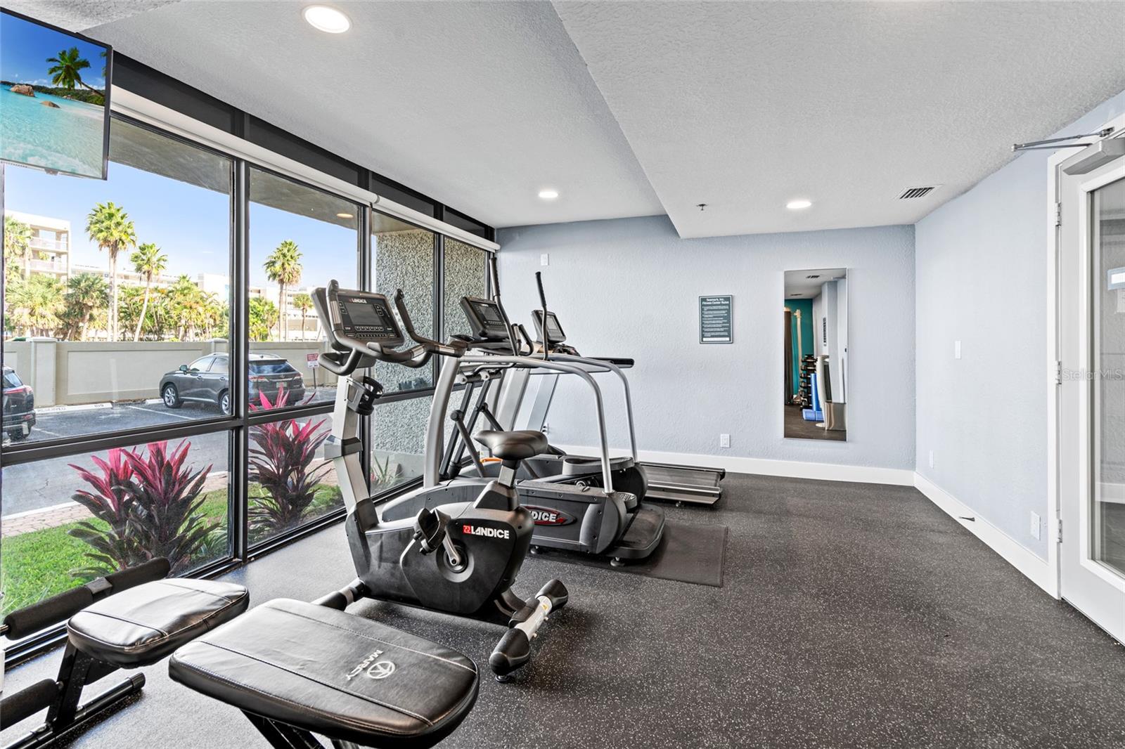 Workout room newer equipment