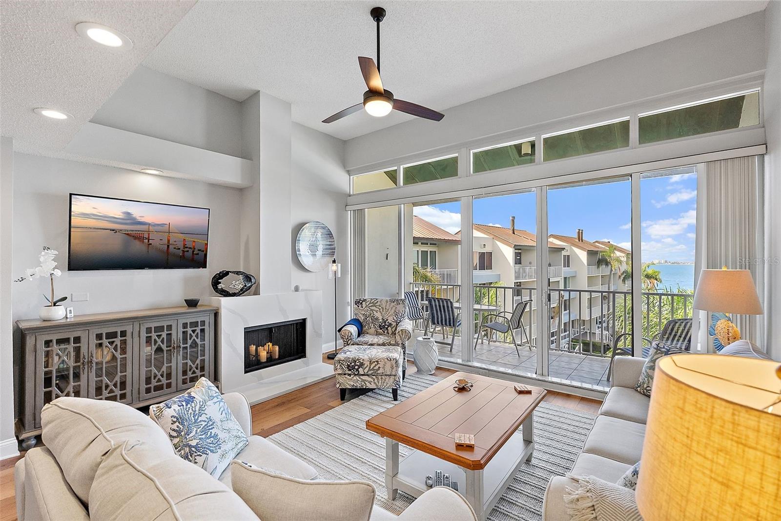 12ft Ceilings with Fireplace and amazing views of Boca Ceiga Bay