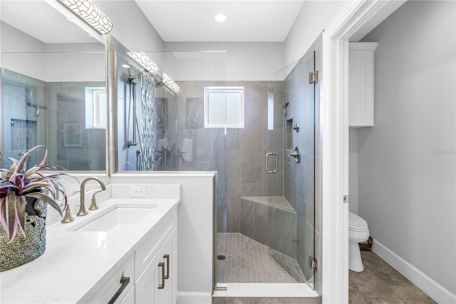 Primary bath with water closet