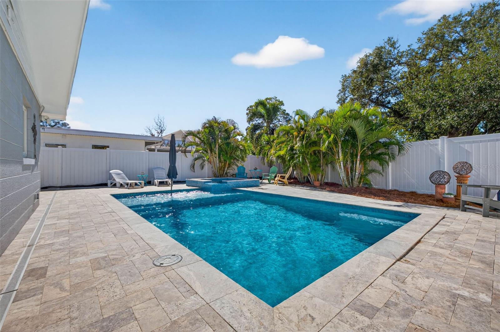 4896 Venetian Place NENew Pool/Spa 2023