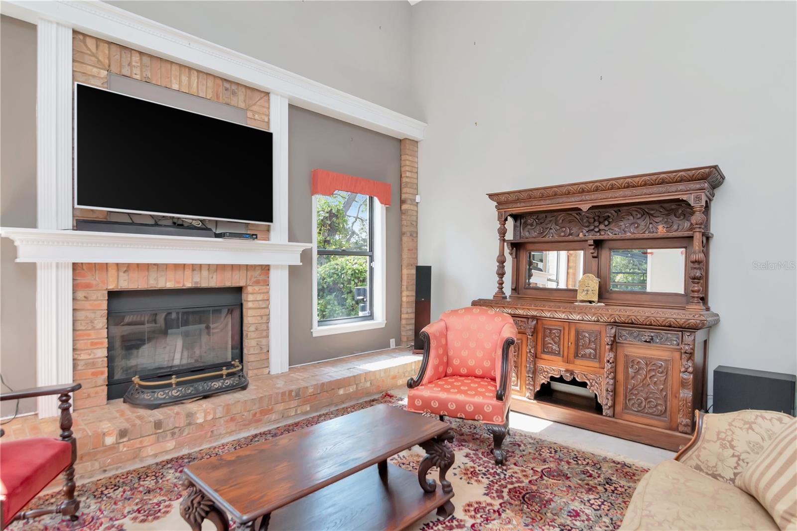 Family room with lanai access