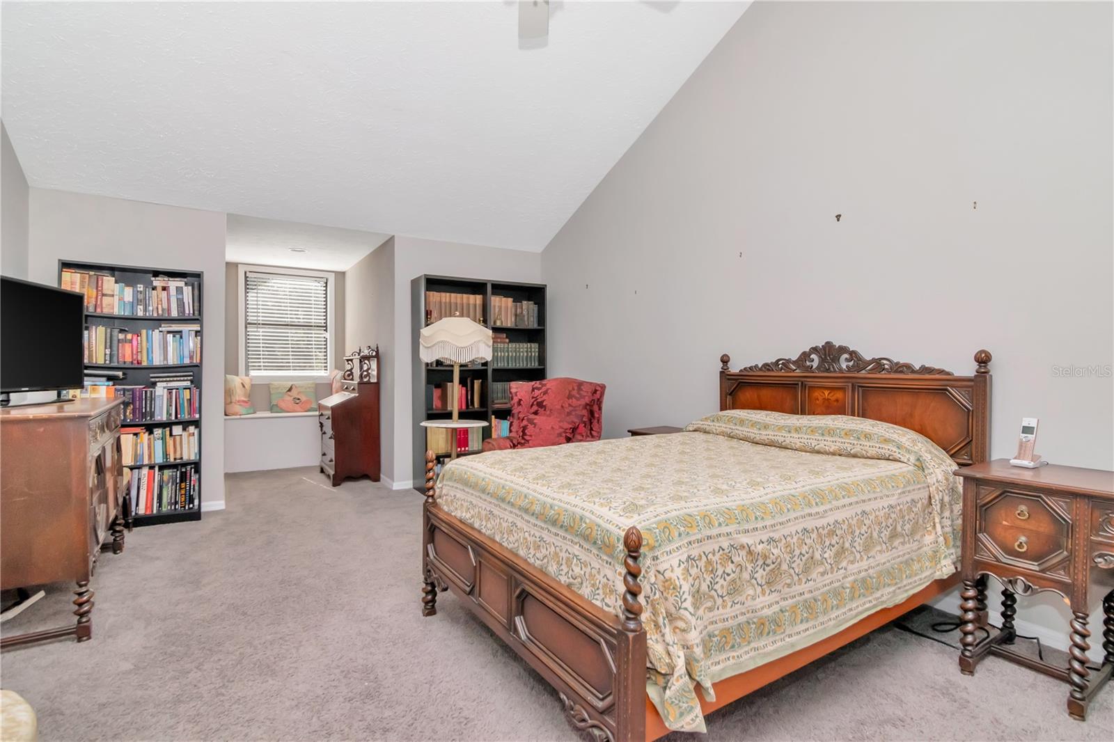 Bedroom 5 with private ensuite bath - Upstairs