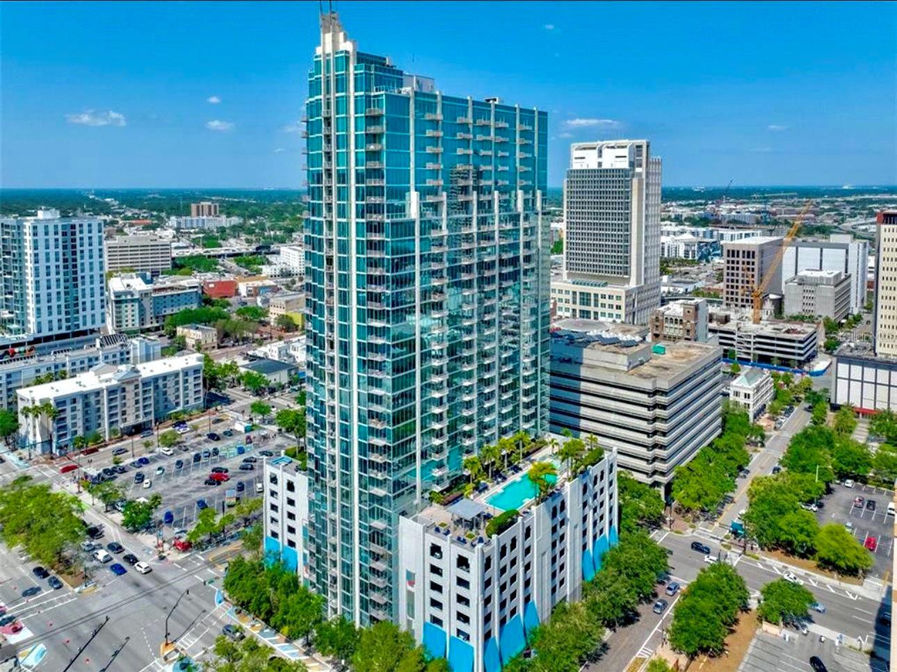 SKYPOINT CONDO LUXURY