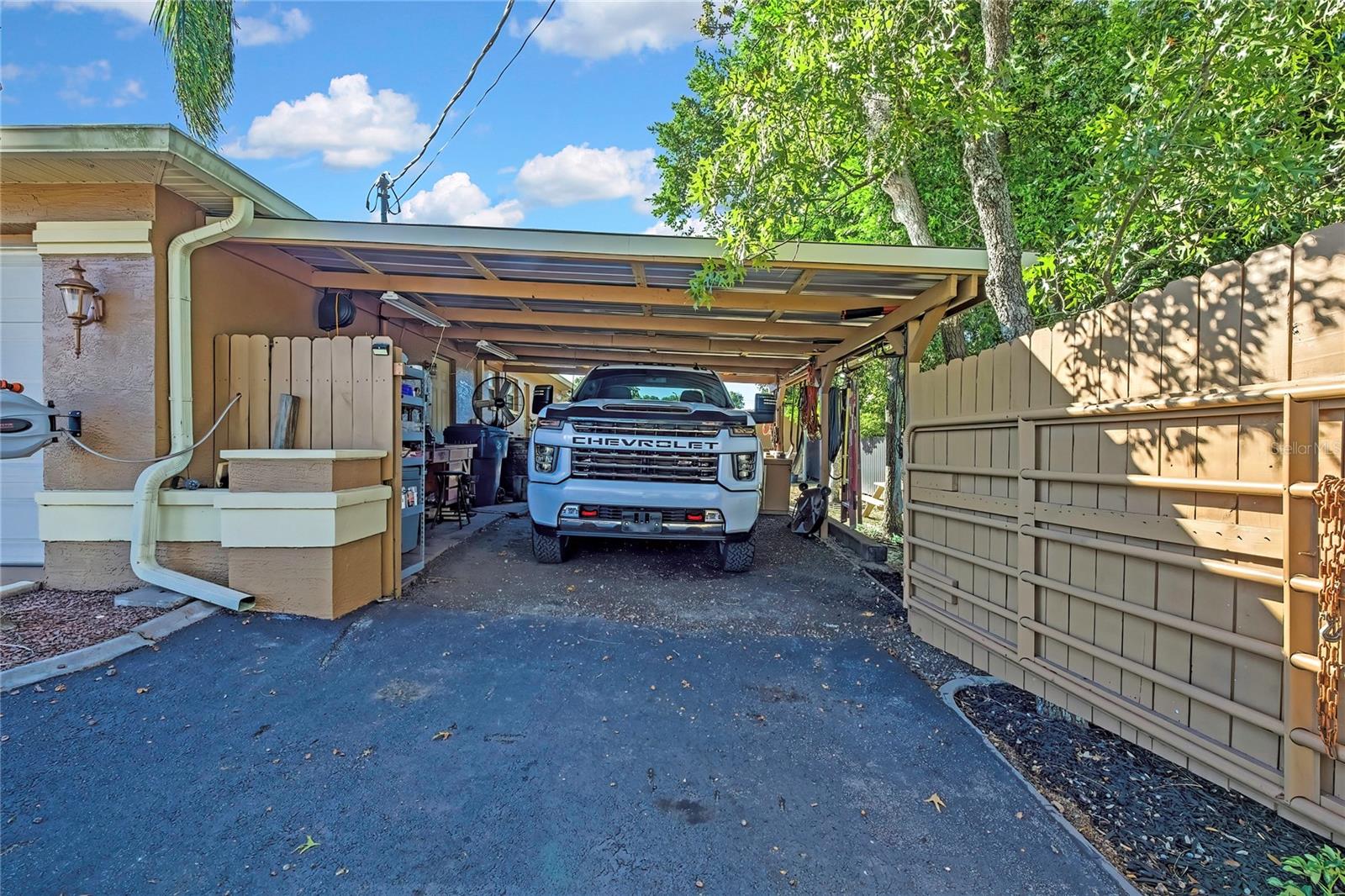 25 x 19 covered parking