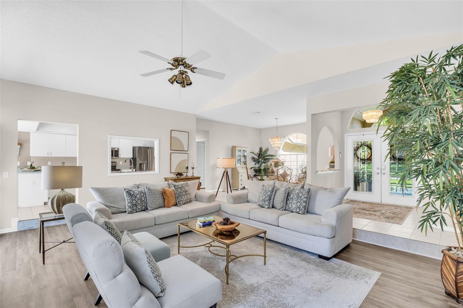 Updated plank flooring in 2021~