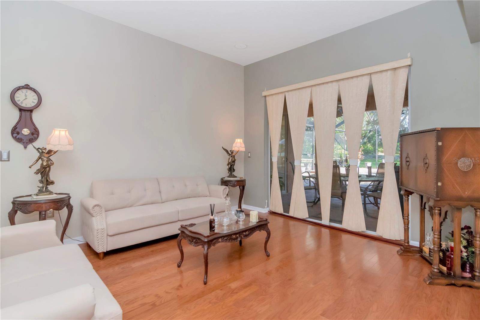 Formal Livingroom with Lanai access