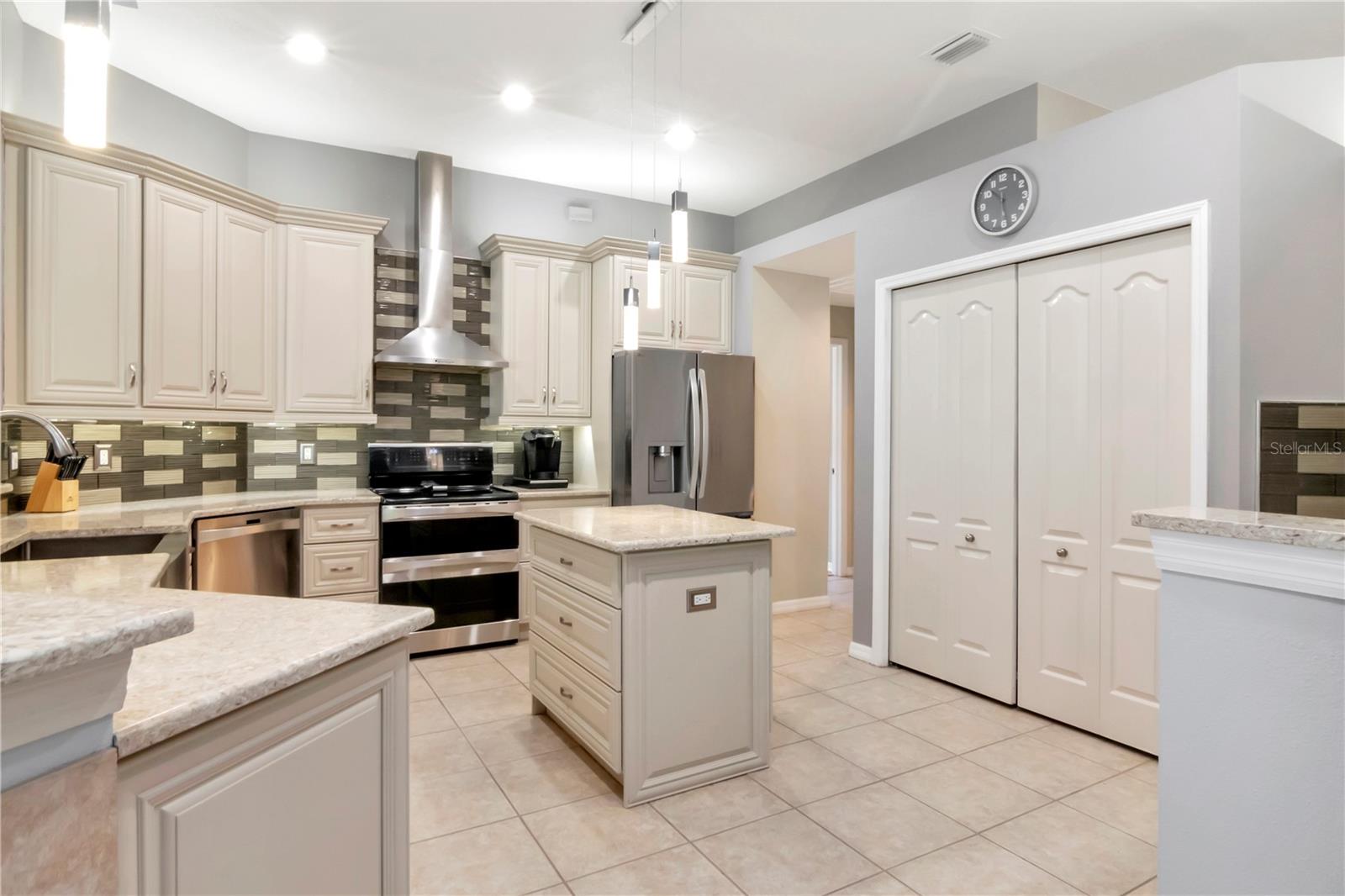 Fully updated kitchen with huge breakfast bar AND an island - Perfect for entertaining.