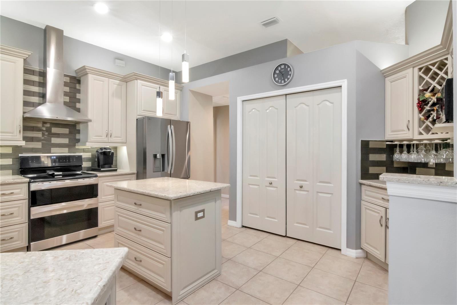 Fully updated kitchen with huge breakfast bar AND an island - Perfect for entertaining.