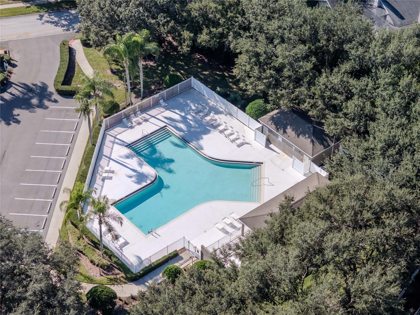 Twin Lakes Community Pool