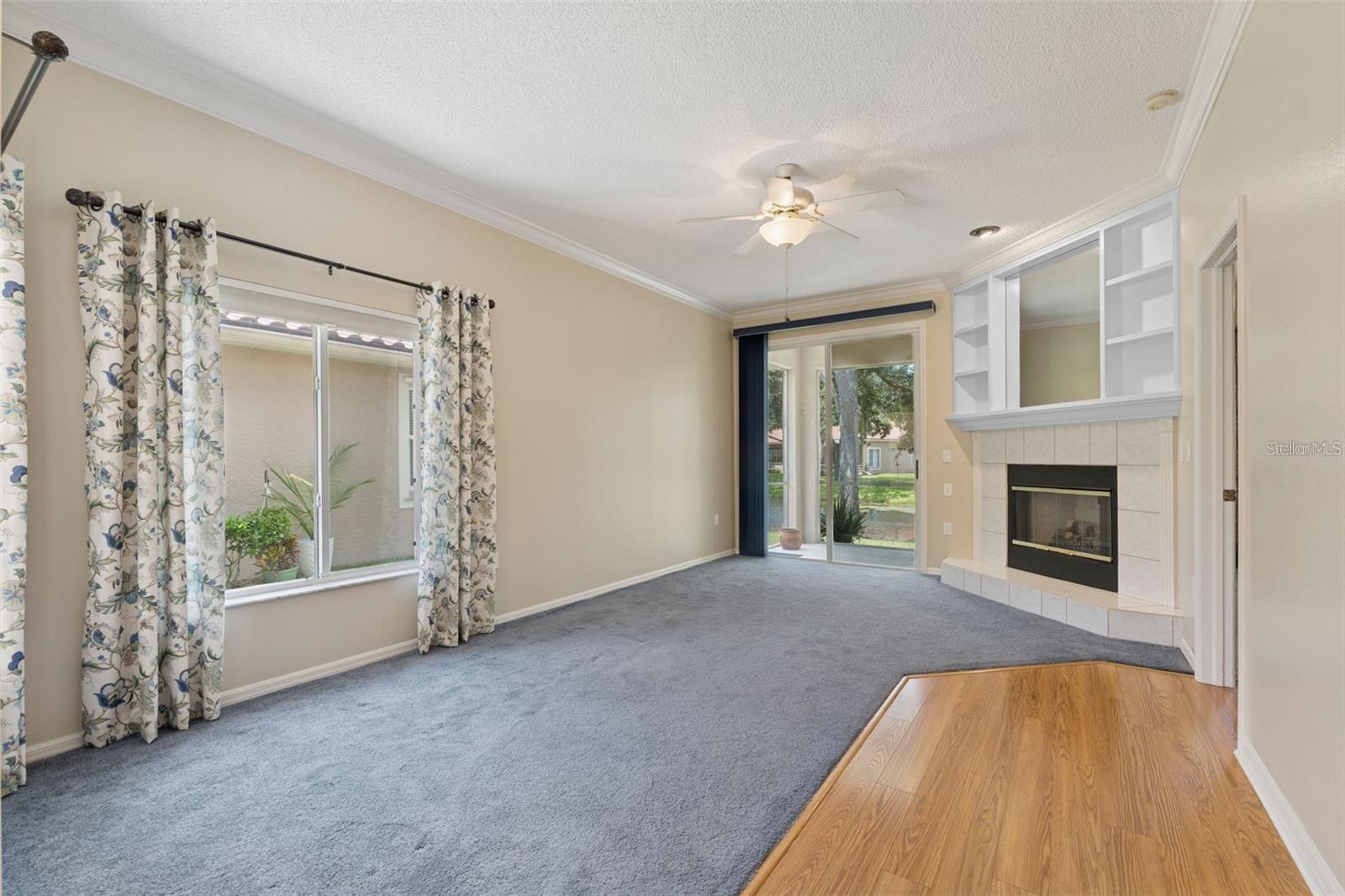 Spacious living room