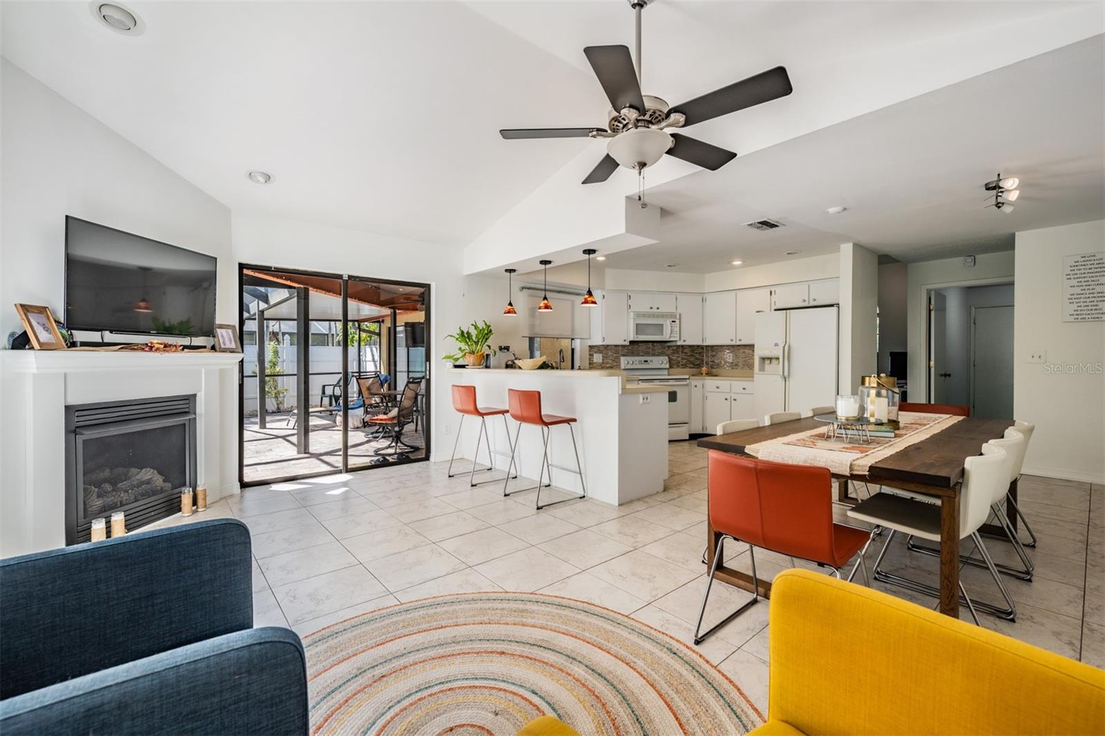 Open Kitchen / Dining / Family Area