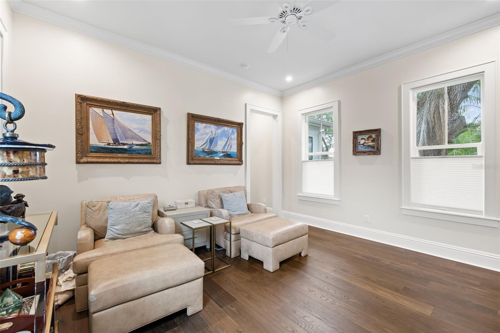 UPSTAIRS LIVING ROOM
