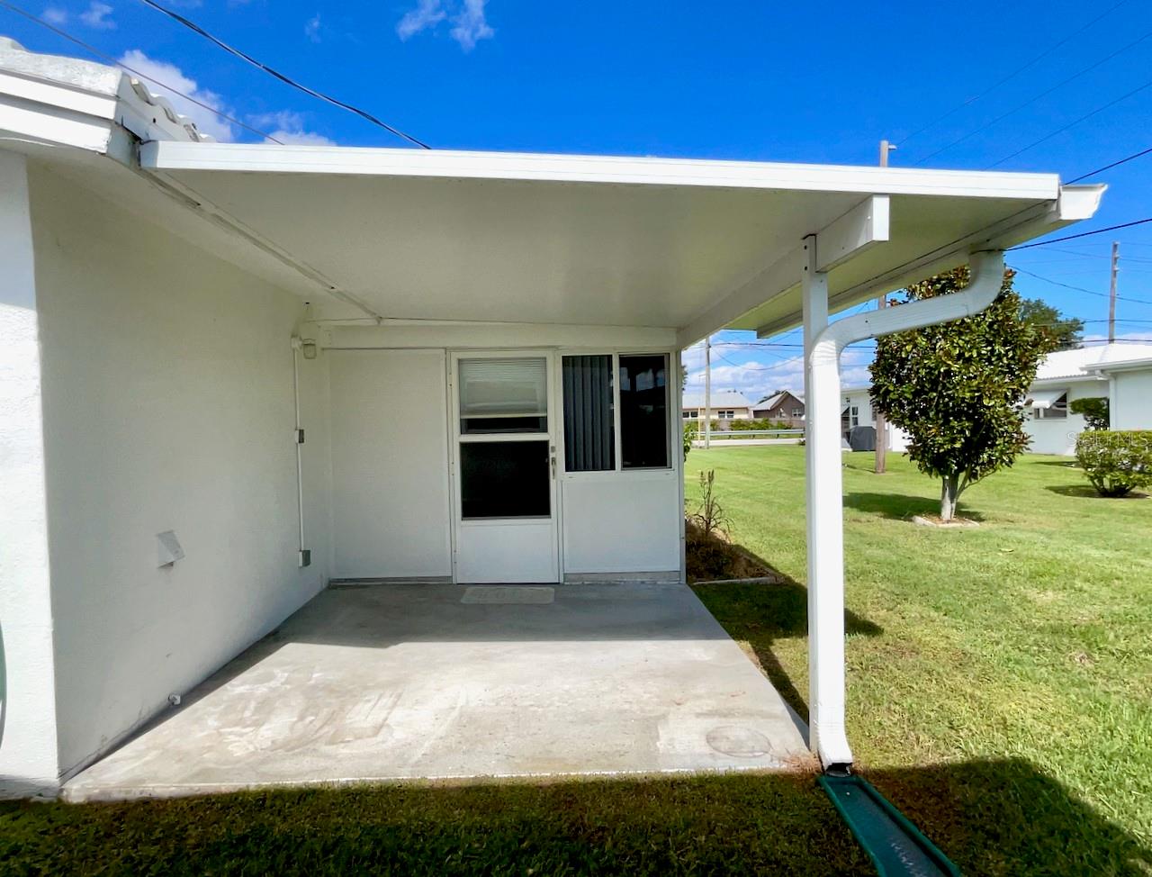 25-Covered patio with door to family room