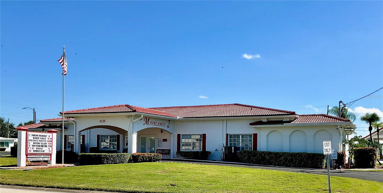 30-Mainlands Unit 2 Clubhouse