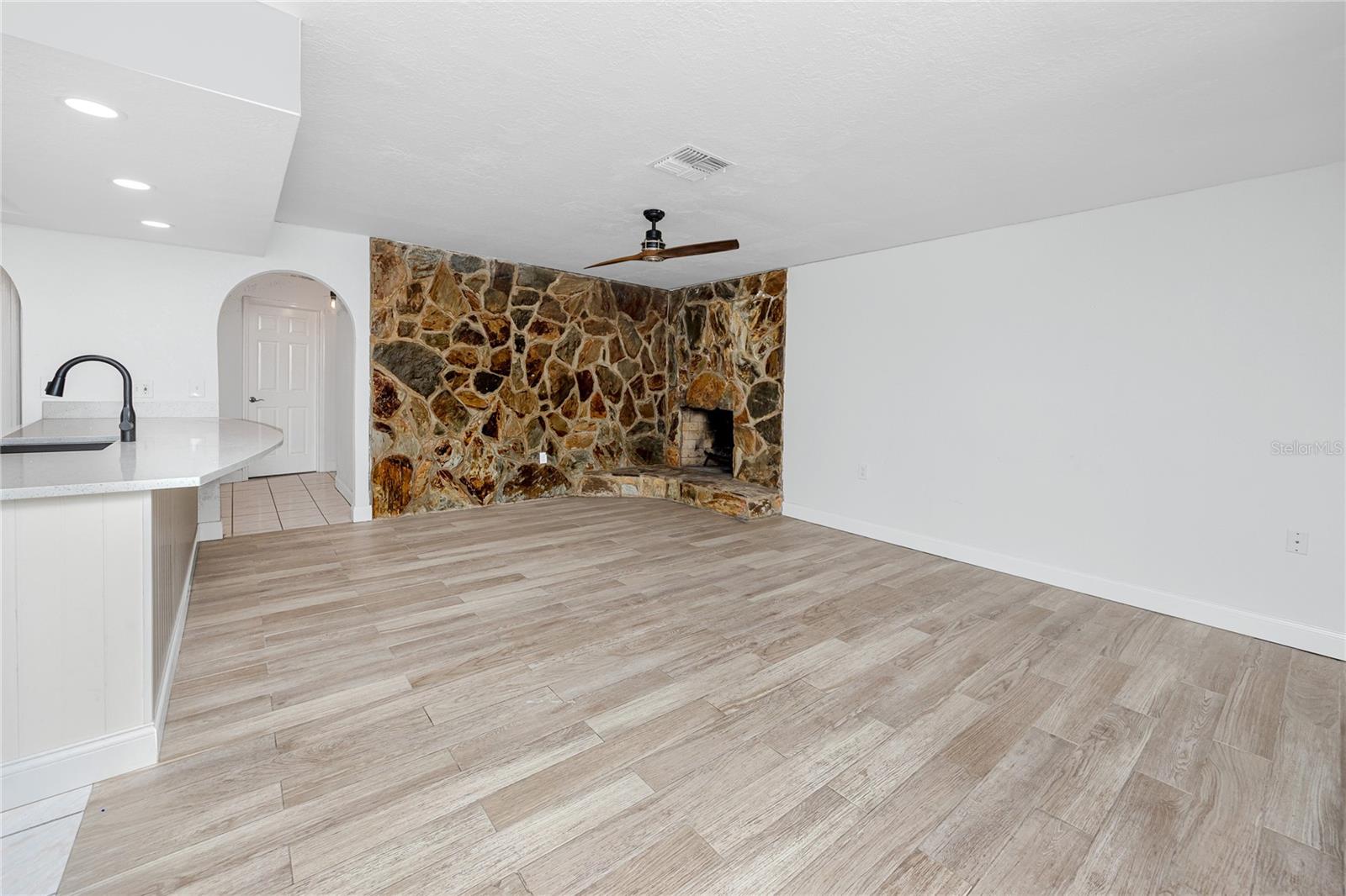 Family Room -9817 San Sierra Way, Port Richey, FL 34668